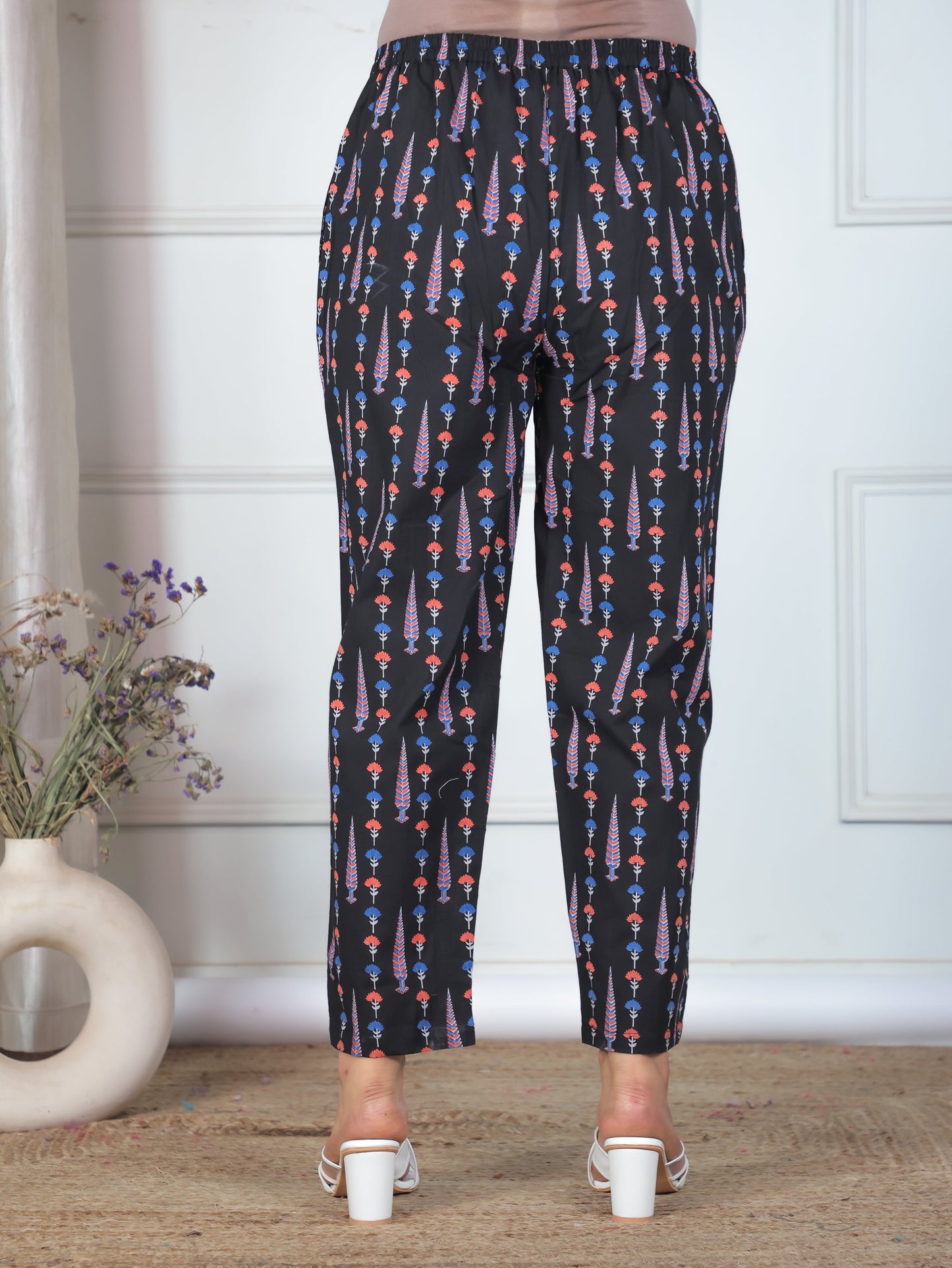Soft Cotton Butti Black Tapered Tapered Trousers