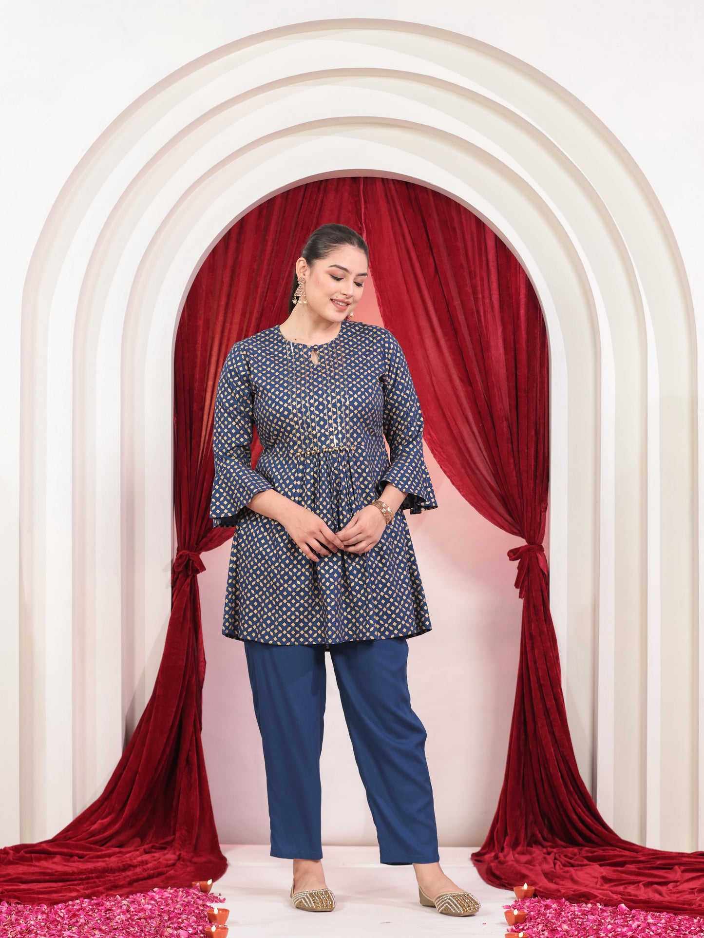 Embroidered Viscose Gold foil Straight Blue Kurta