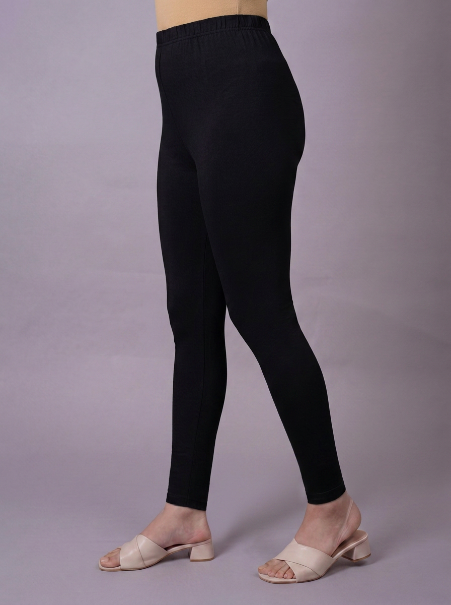 Stretchable Cotton Solid Black Leggings