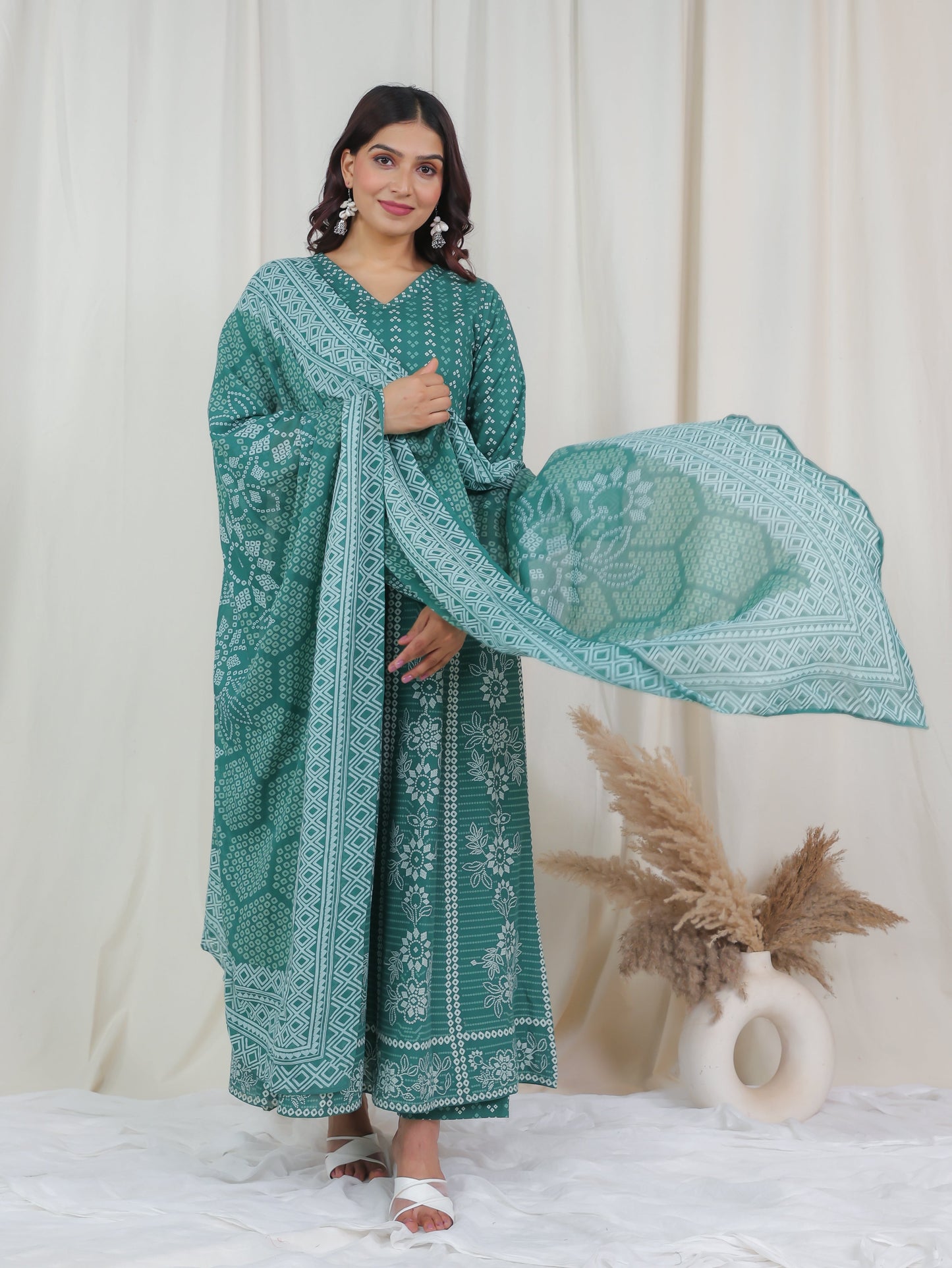 Cotton Voile Bandhani Green Dupatta