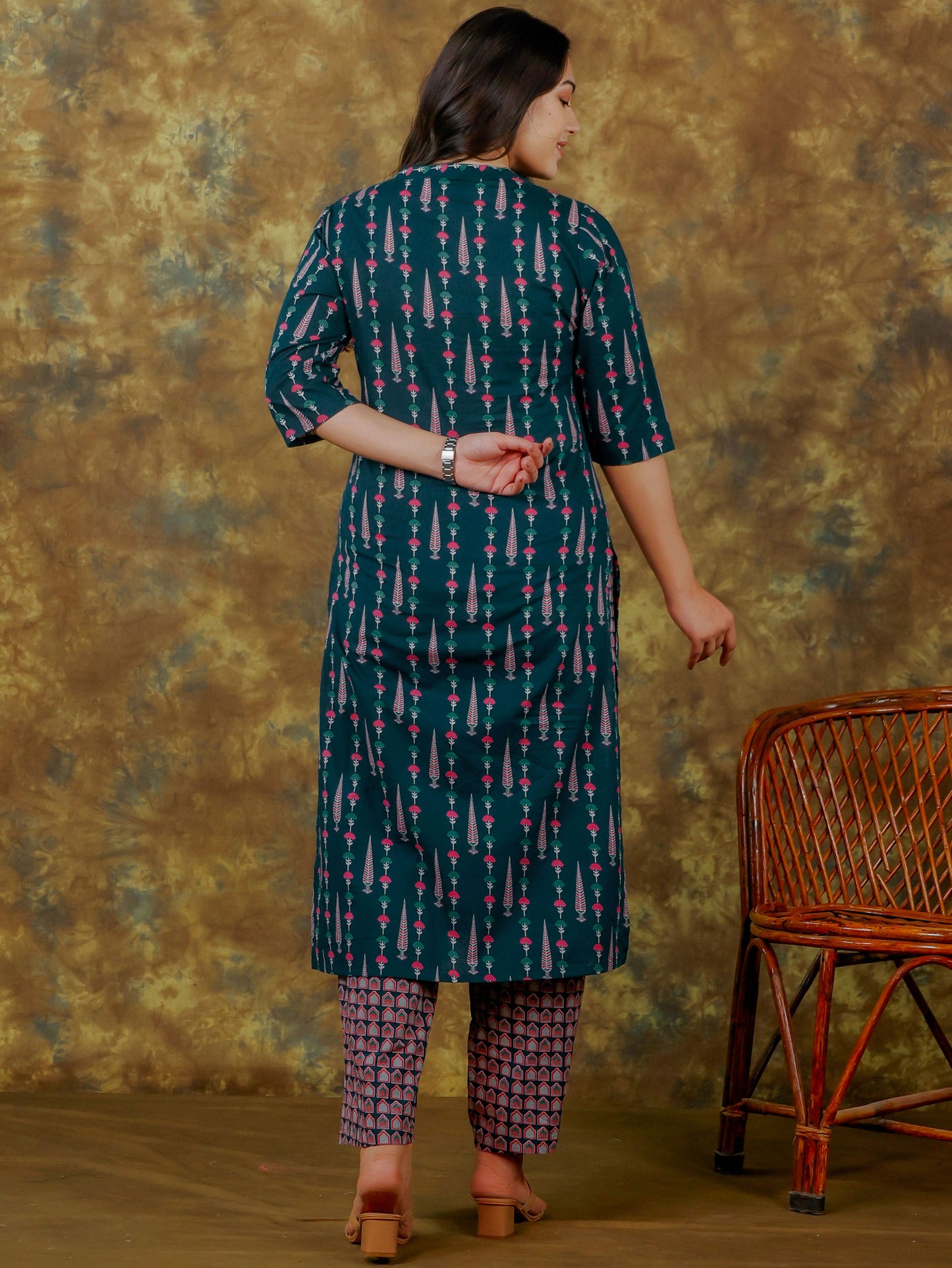 Soft Cotton Geometric Straight Blue Kurta