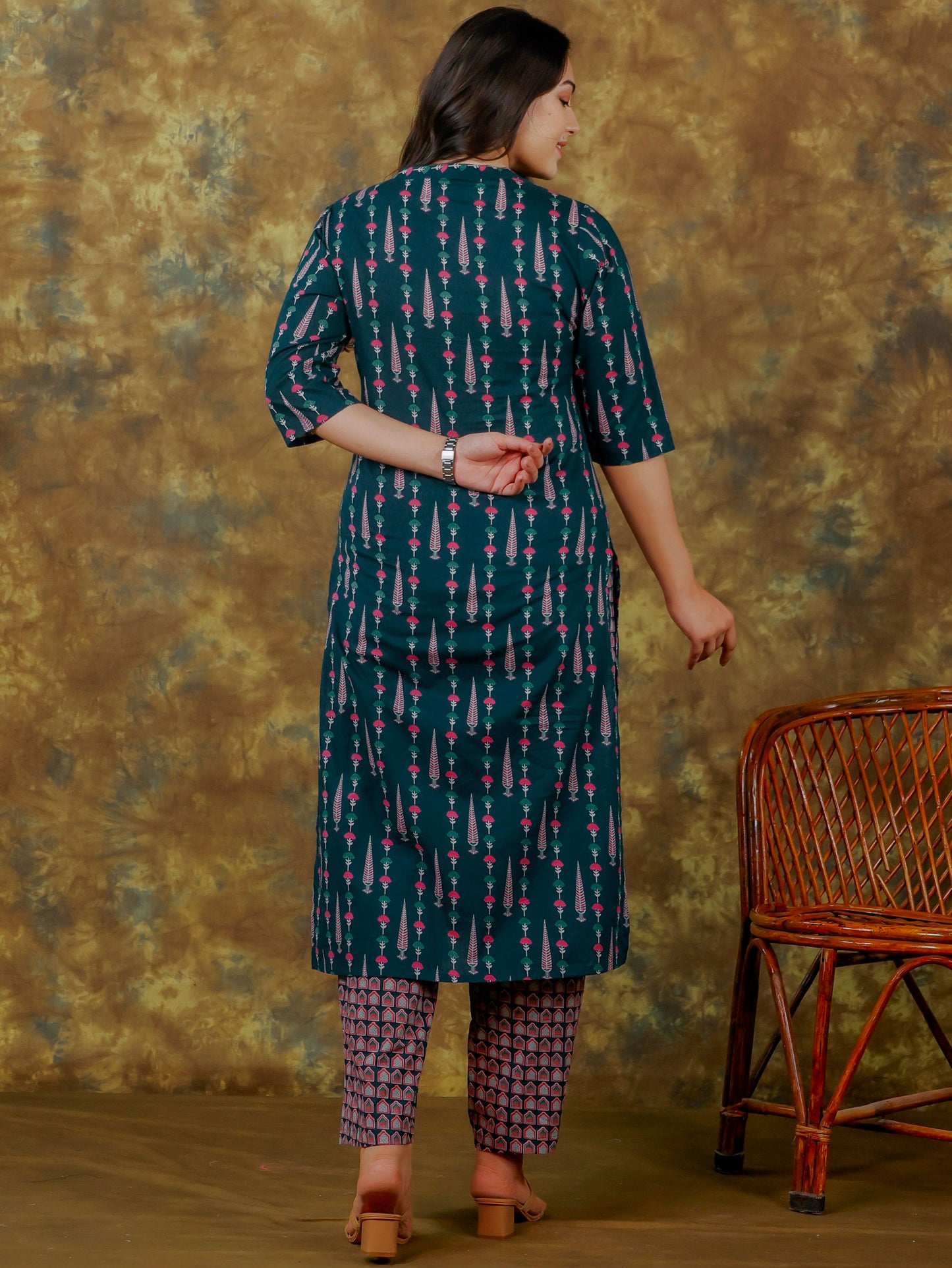 Soft Cotton Geometric Straight Blue Kurta