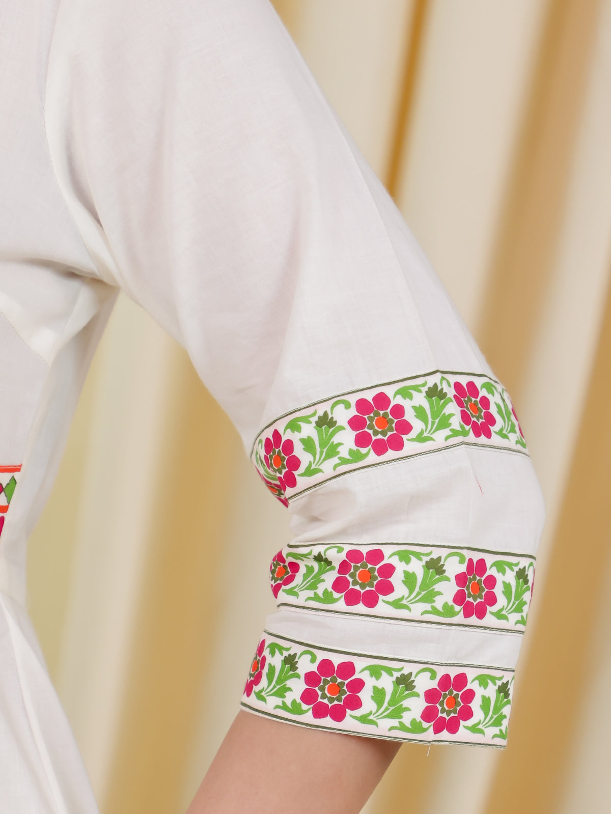 Soft Cotton Solid Anarkali Off White Kurta