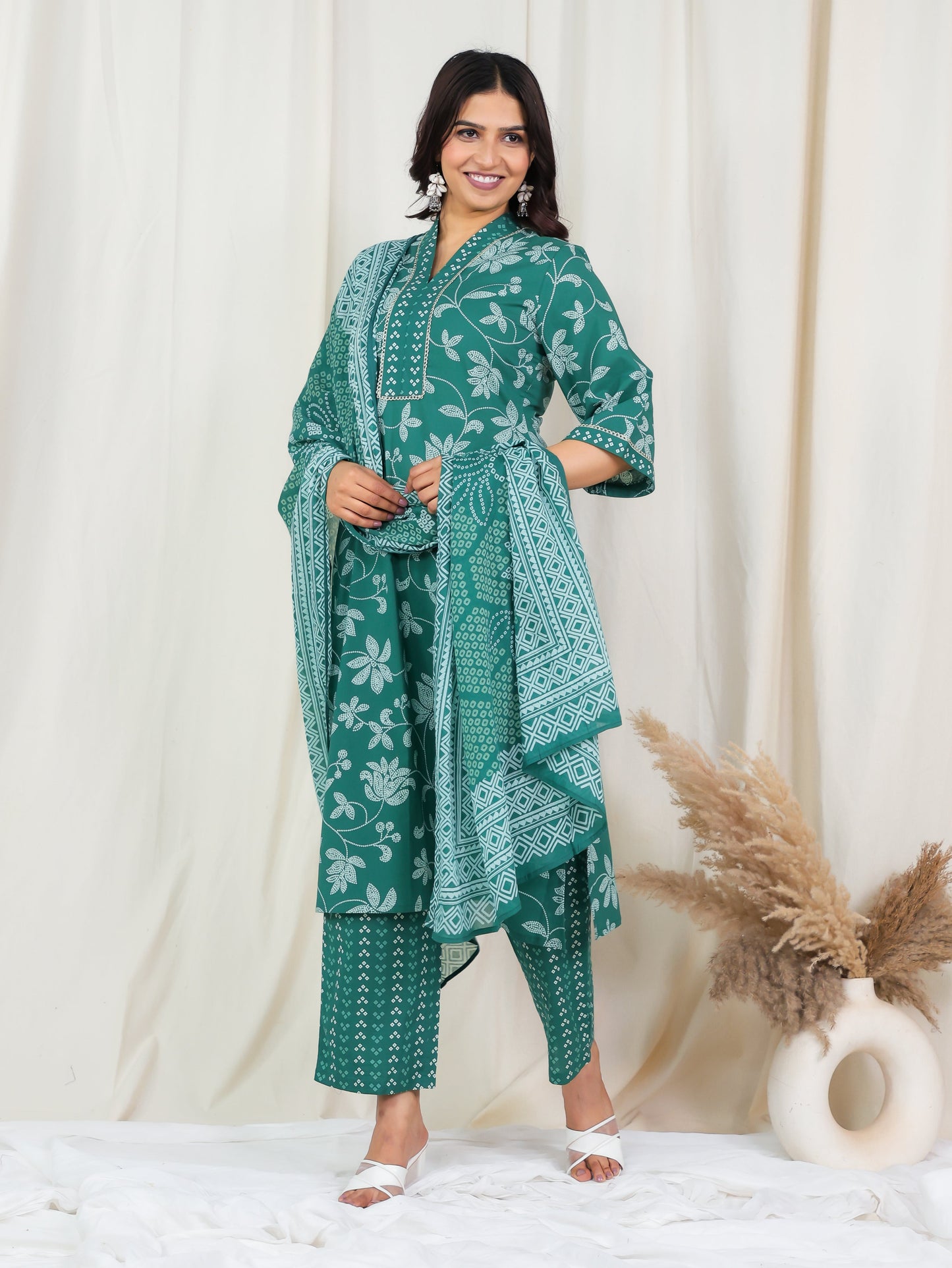 Cotton Voile Bandhani Green Dupatta