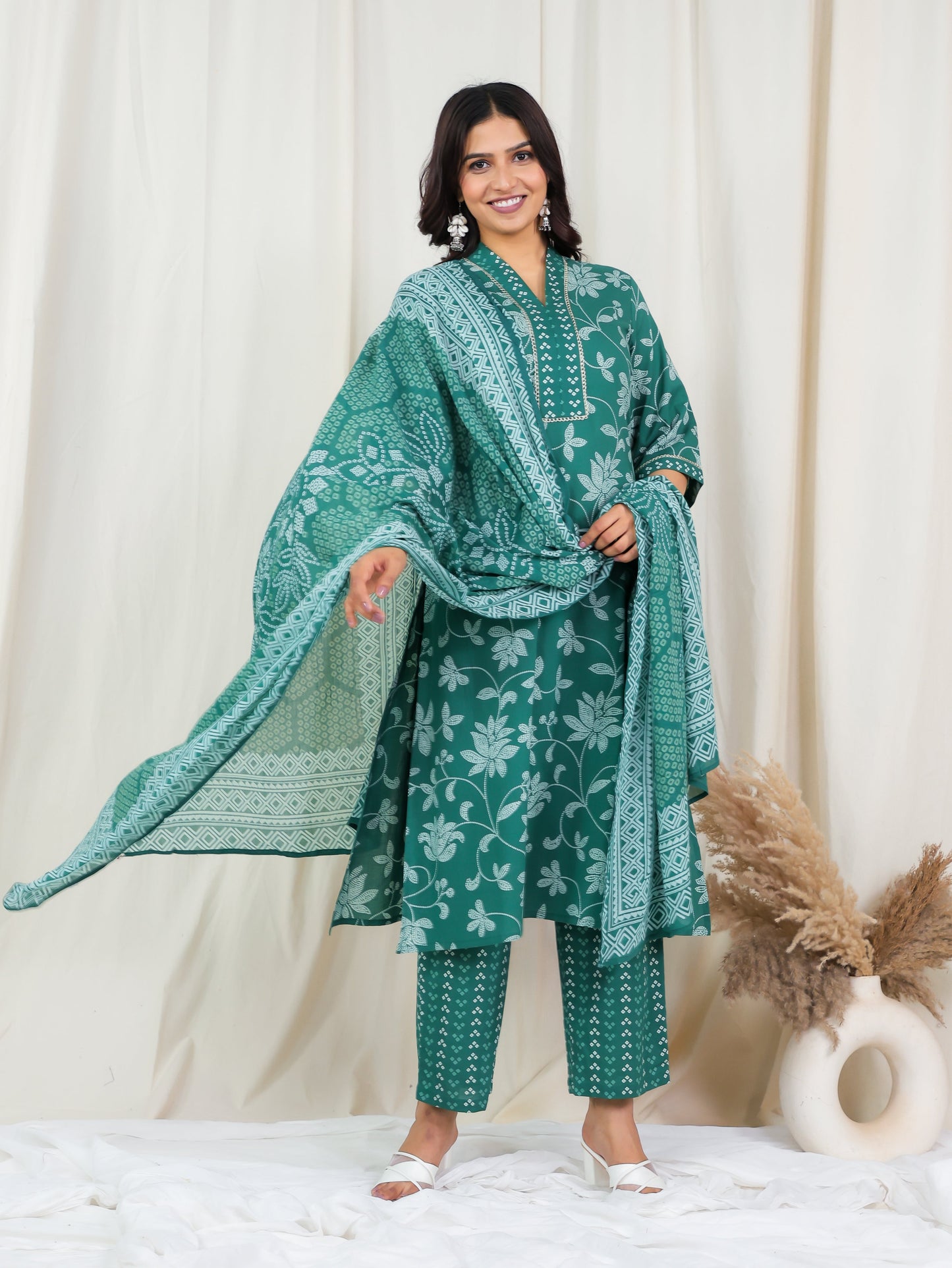 Cotton Voile Bandhani Green Dupatta