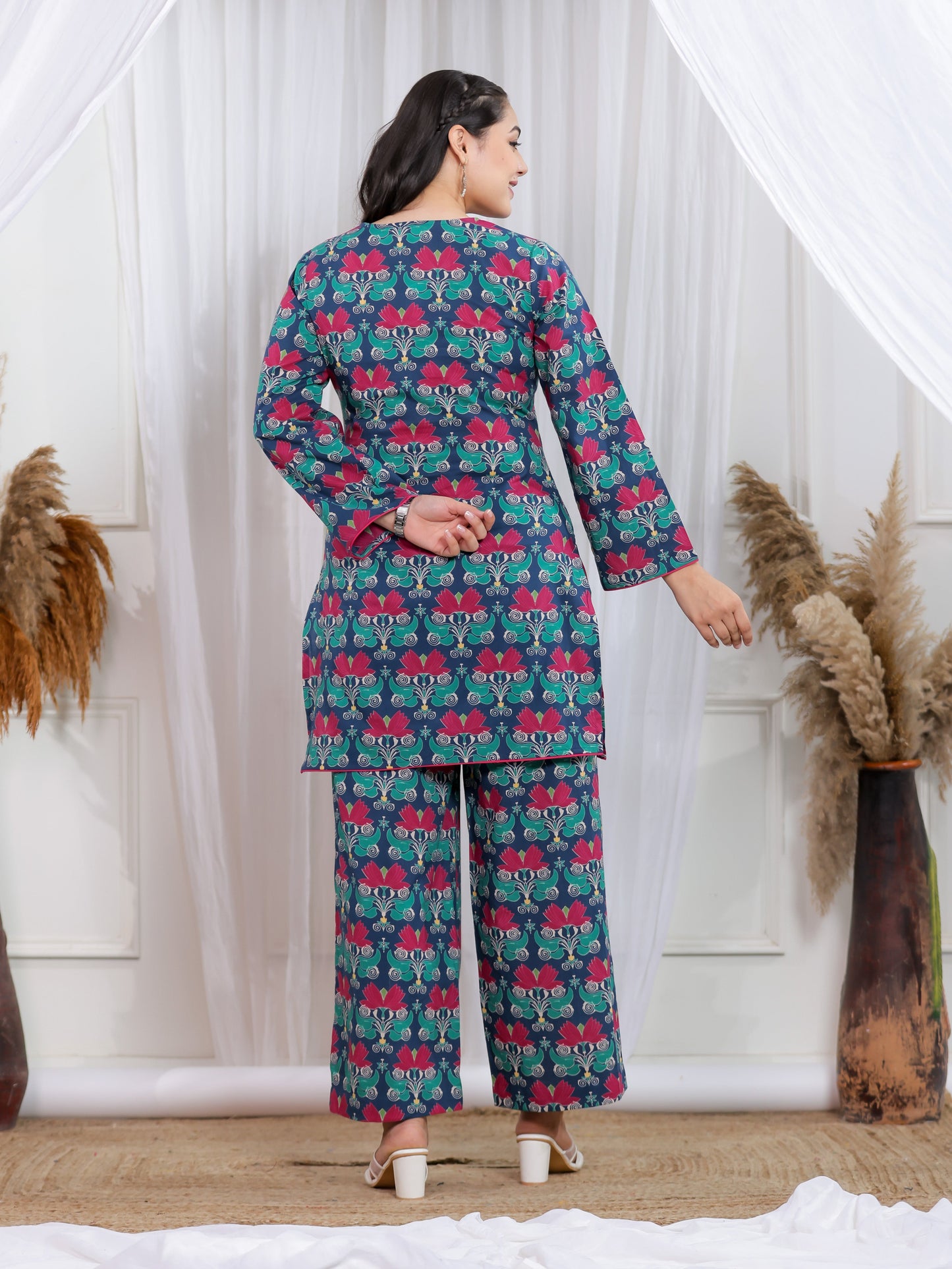 Soft Cotton Geometric Straight Multicolor Kurta