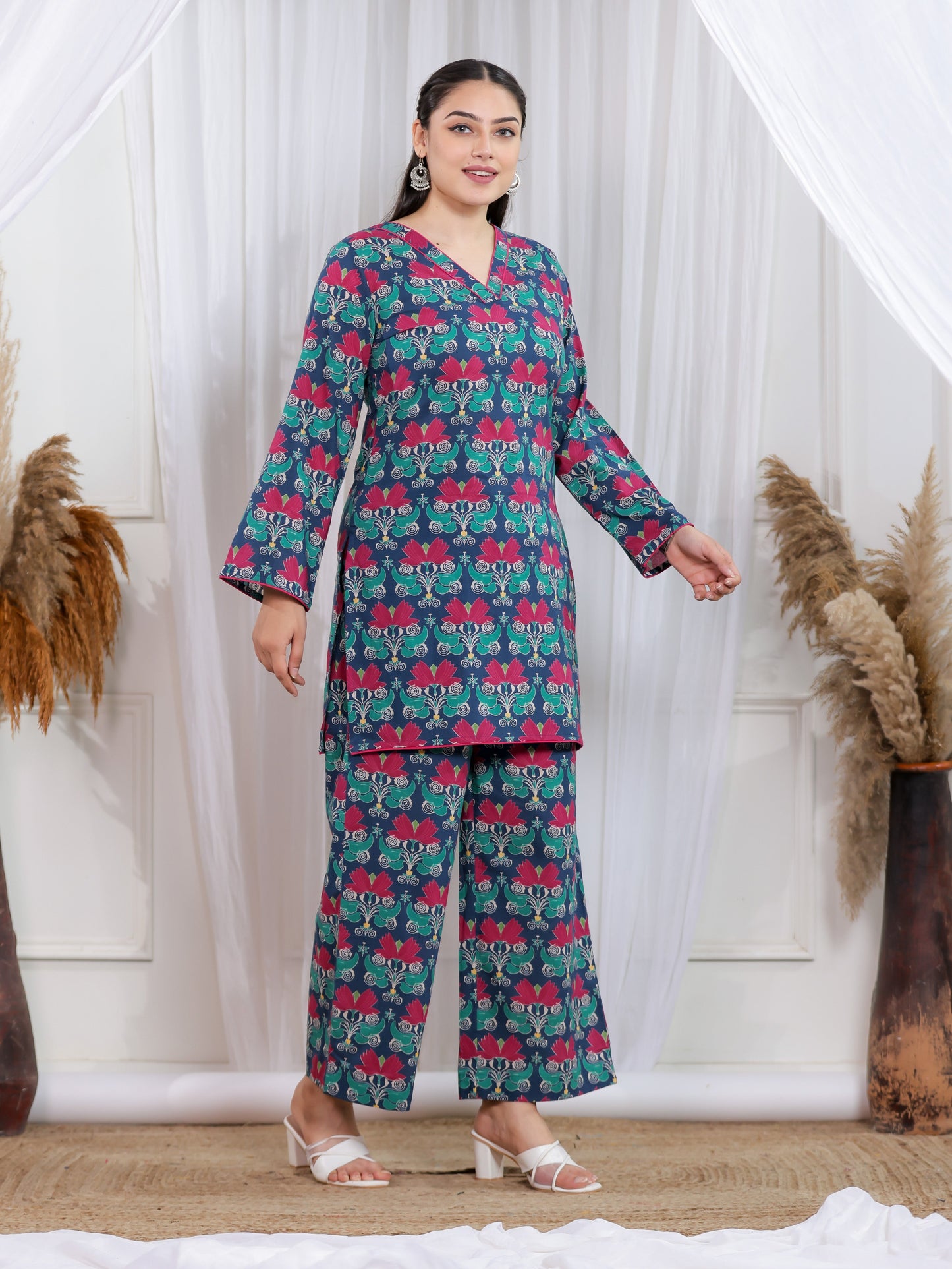 Soft Cotton Geometric Straight Multicolor Kurta