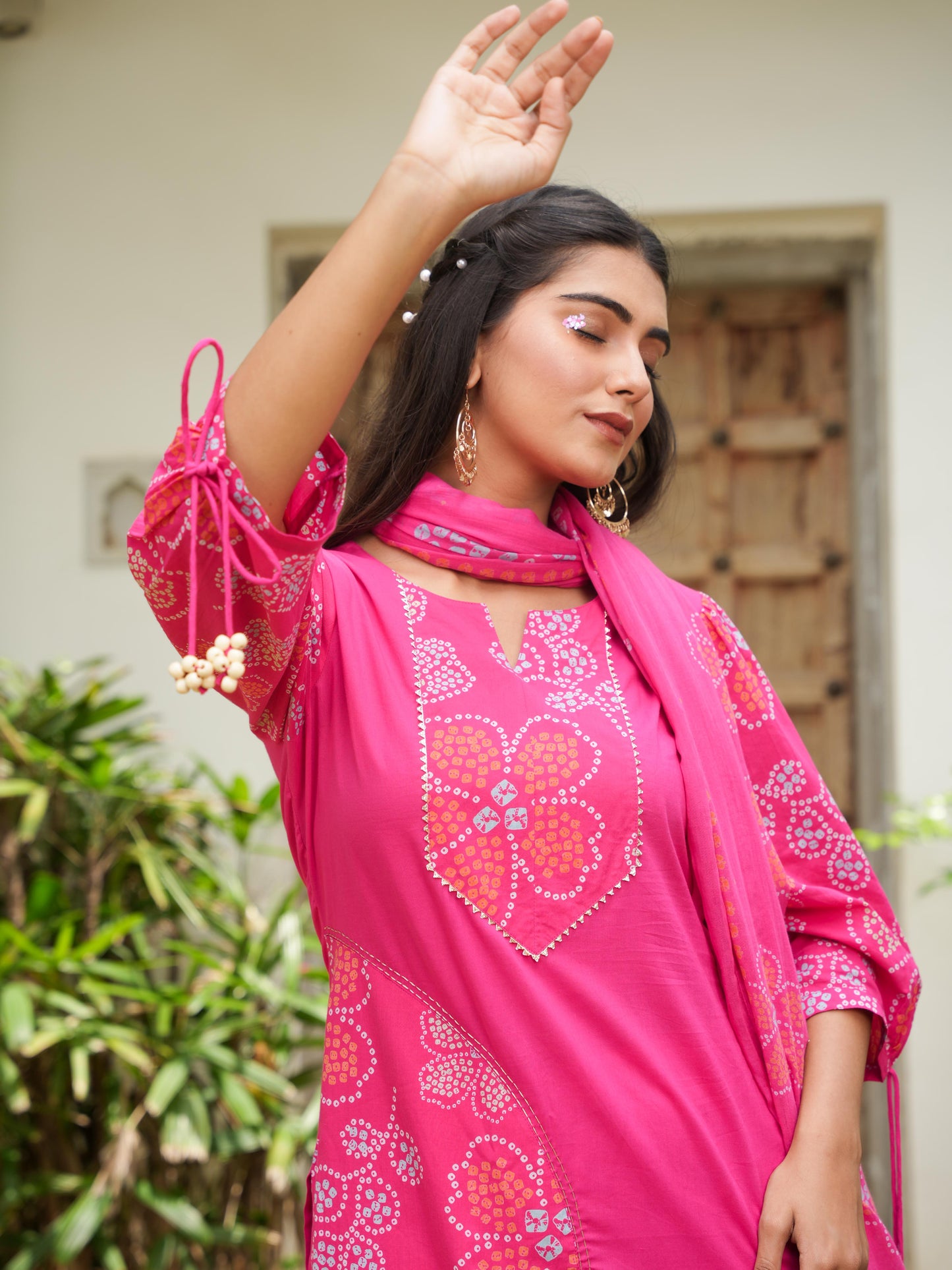 Embroidered Soft Cotton Solid Straight Pink Kurta