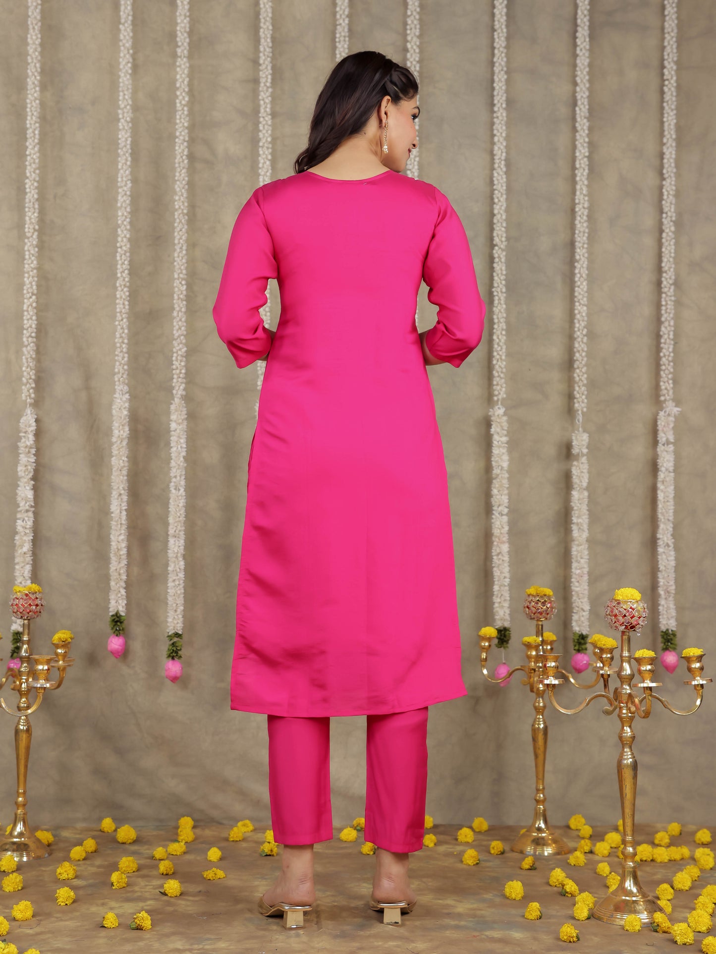Embroidered Romen silk Solid Pink Kurta