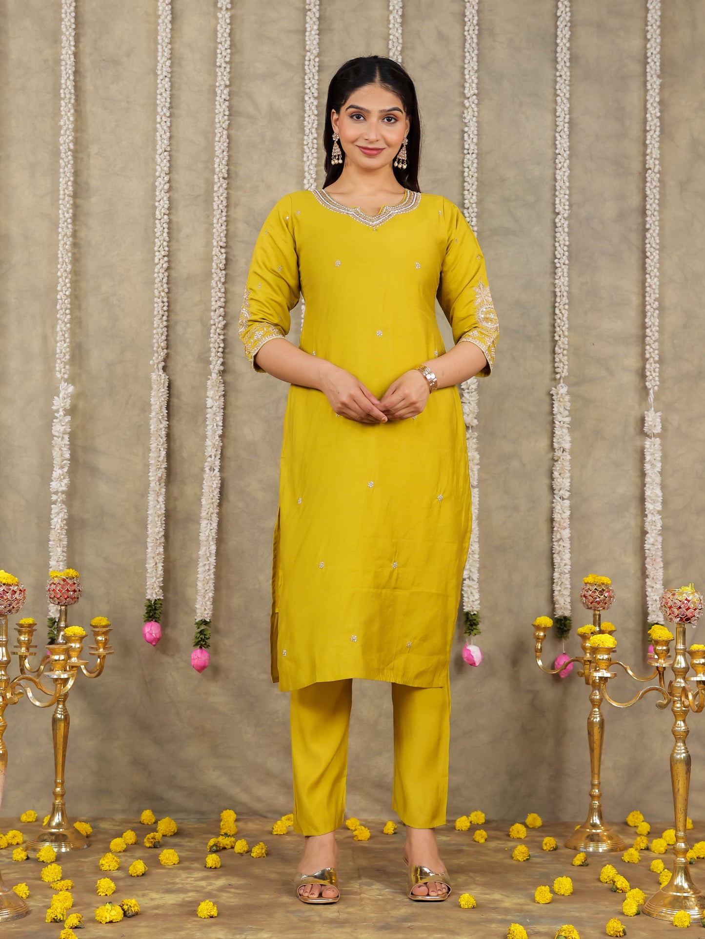 Embroidered Romen silk Solid Lime Green Kurta