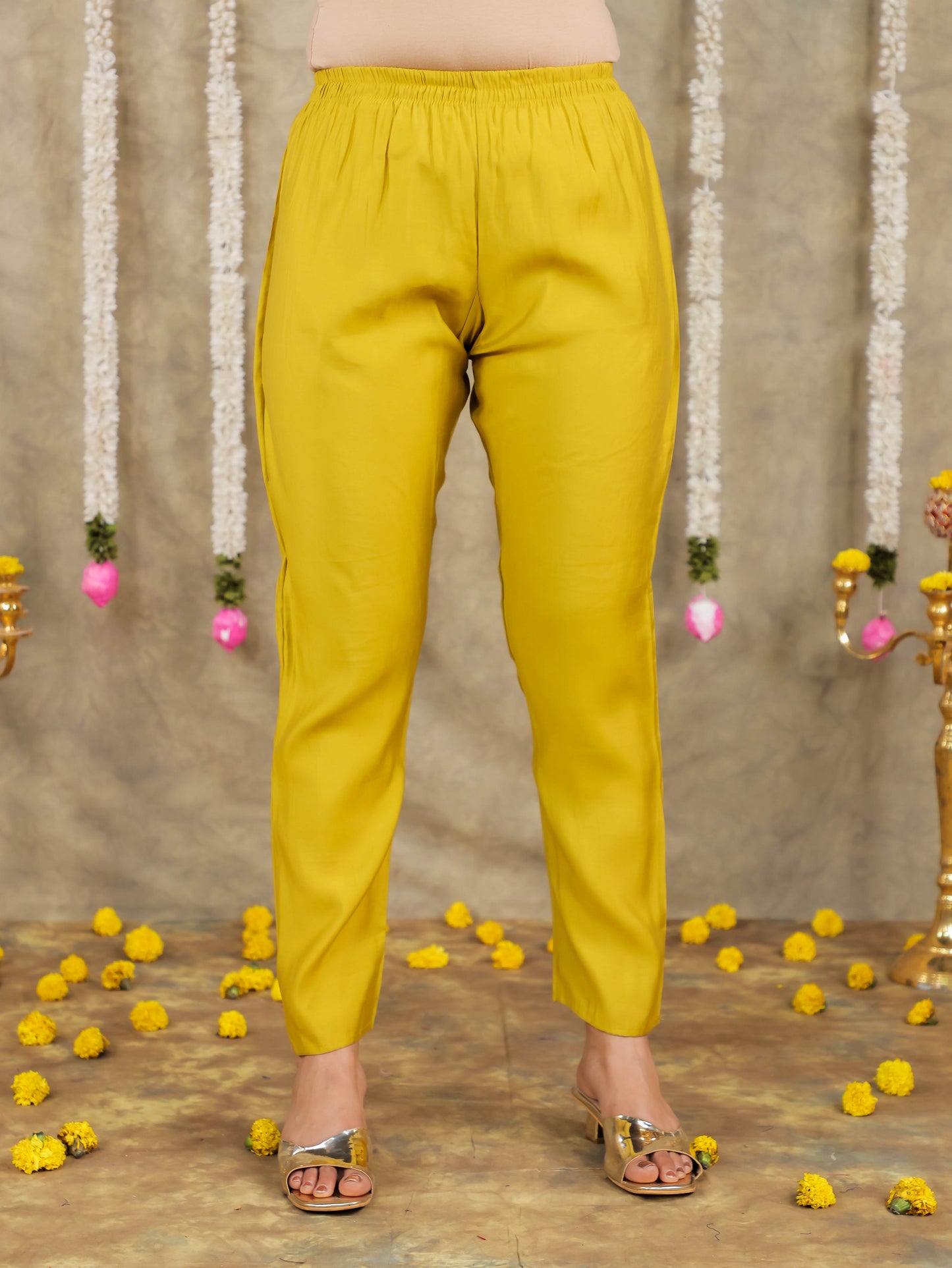 Embroidered Romen silk Solid Lime Green Kurta