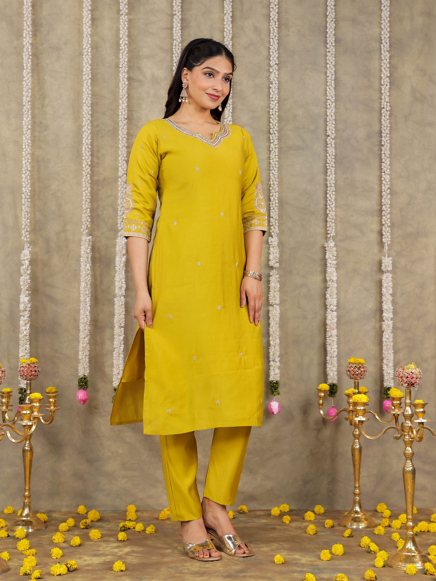 Embroidered Romen silk Solid Lime Green Kurta