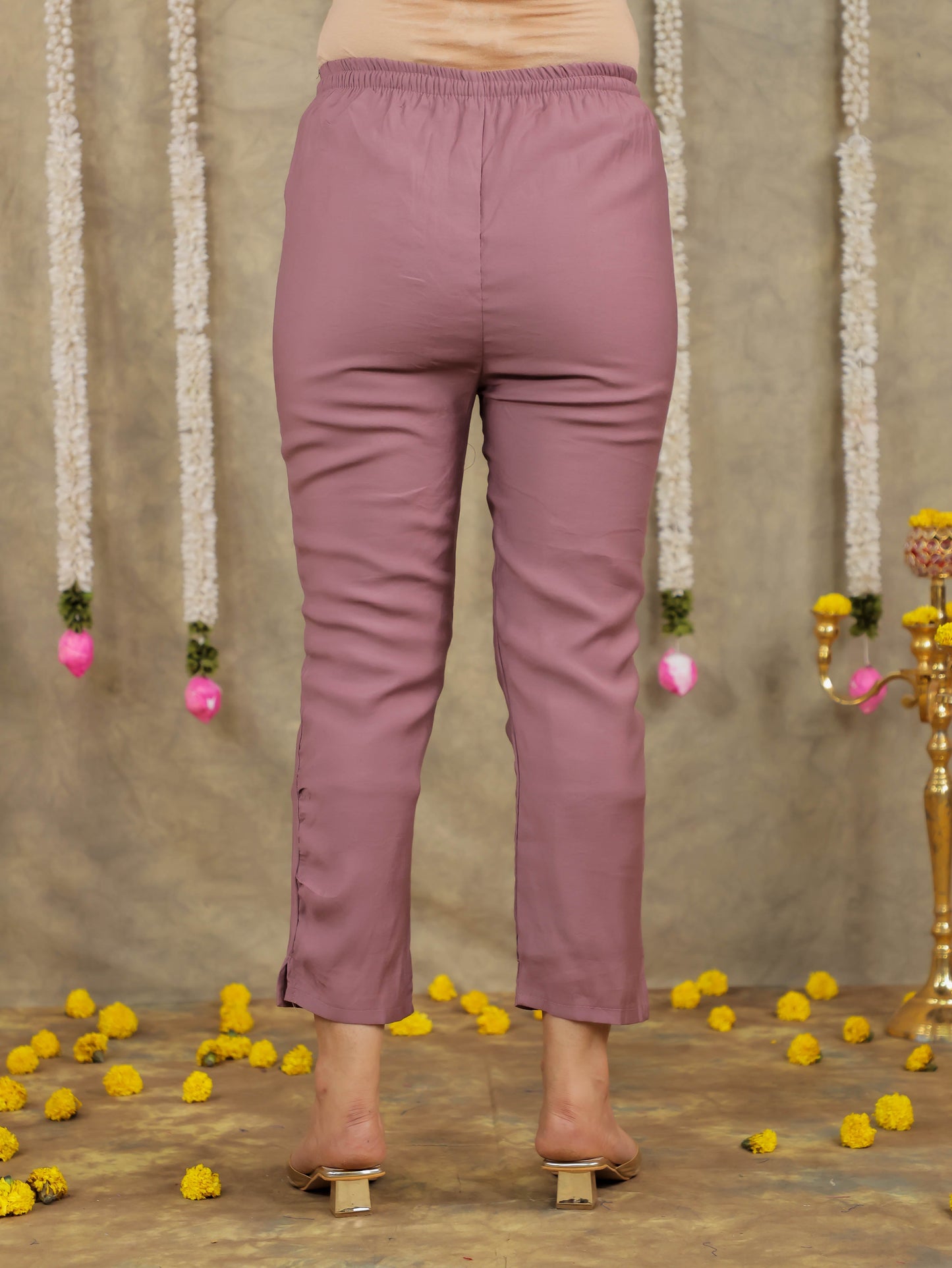 Embroidered Romen silk Solid Dusty Pink Kurta