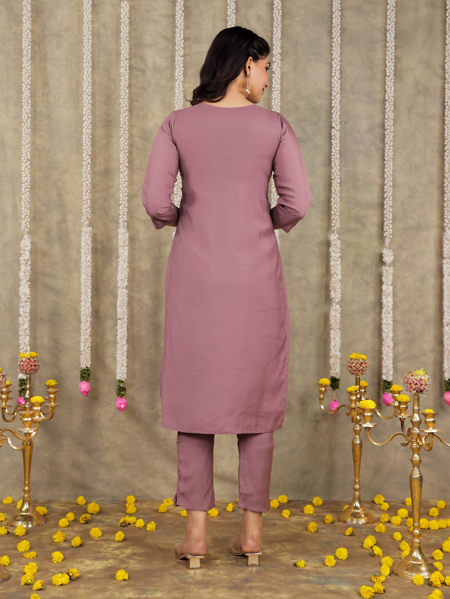 Embroidered Romen silk Solid Dusty Pink Kurta