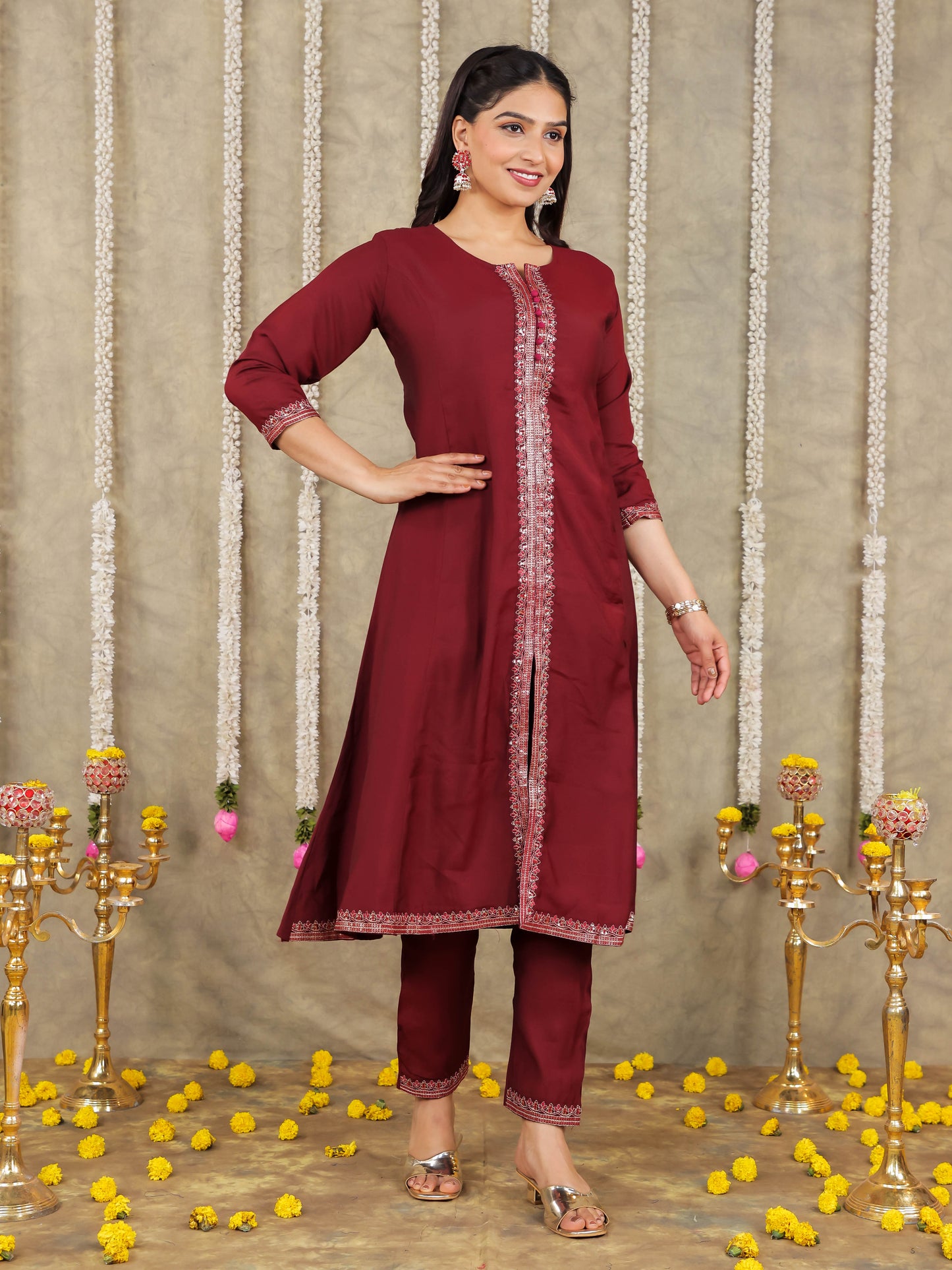 Embroidered Romen silk Solid Maroon Kurta