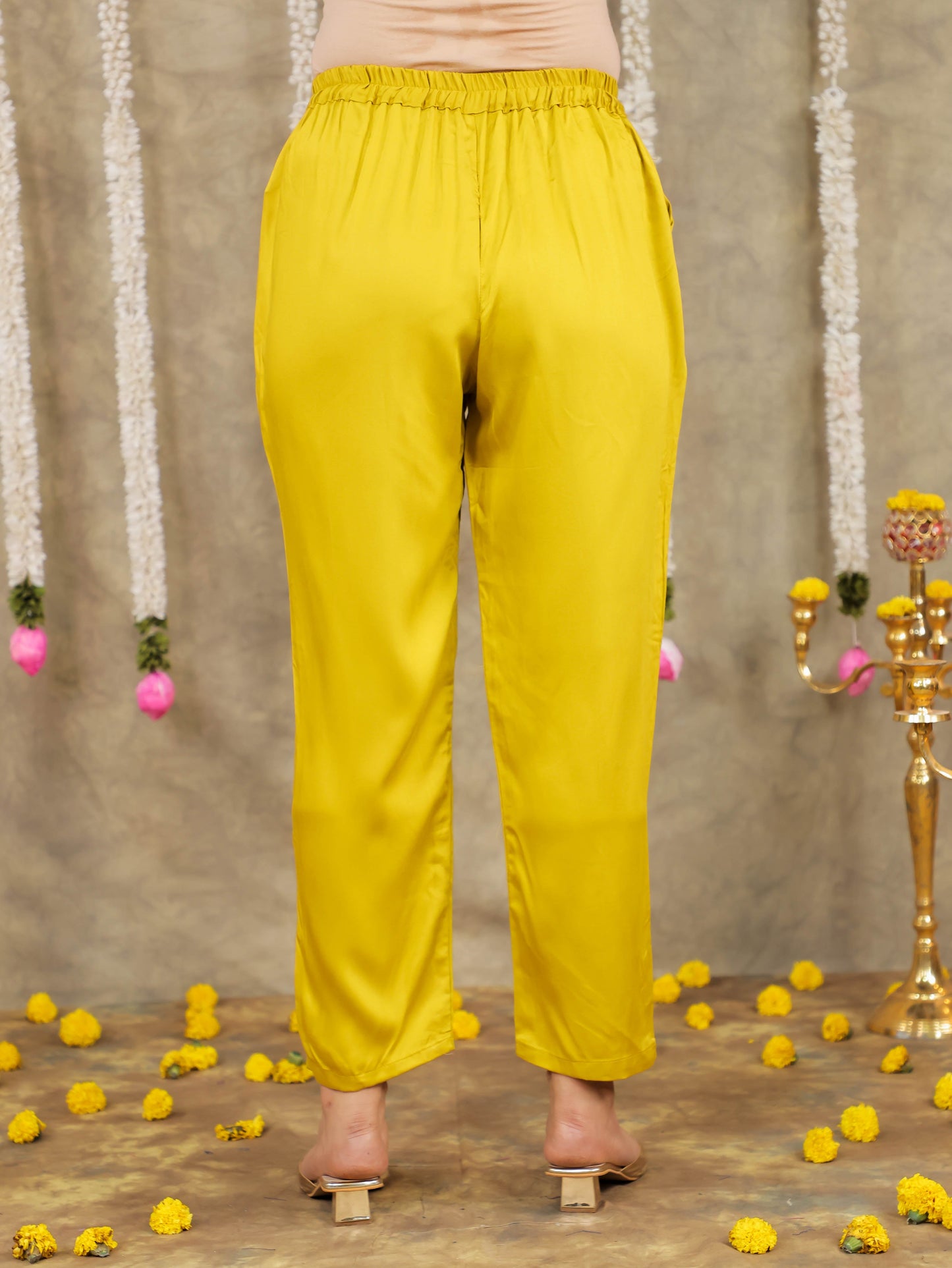 Embroidered Romen silk Solid Yellow Kurta