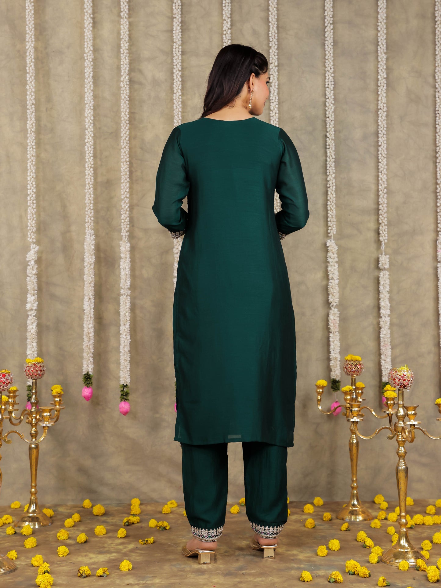 Embroidered Georgette Solid Green Kurta