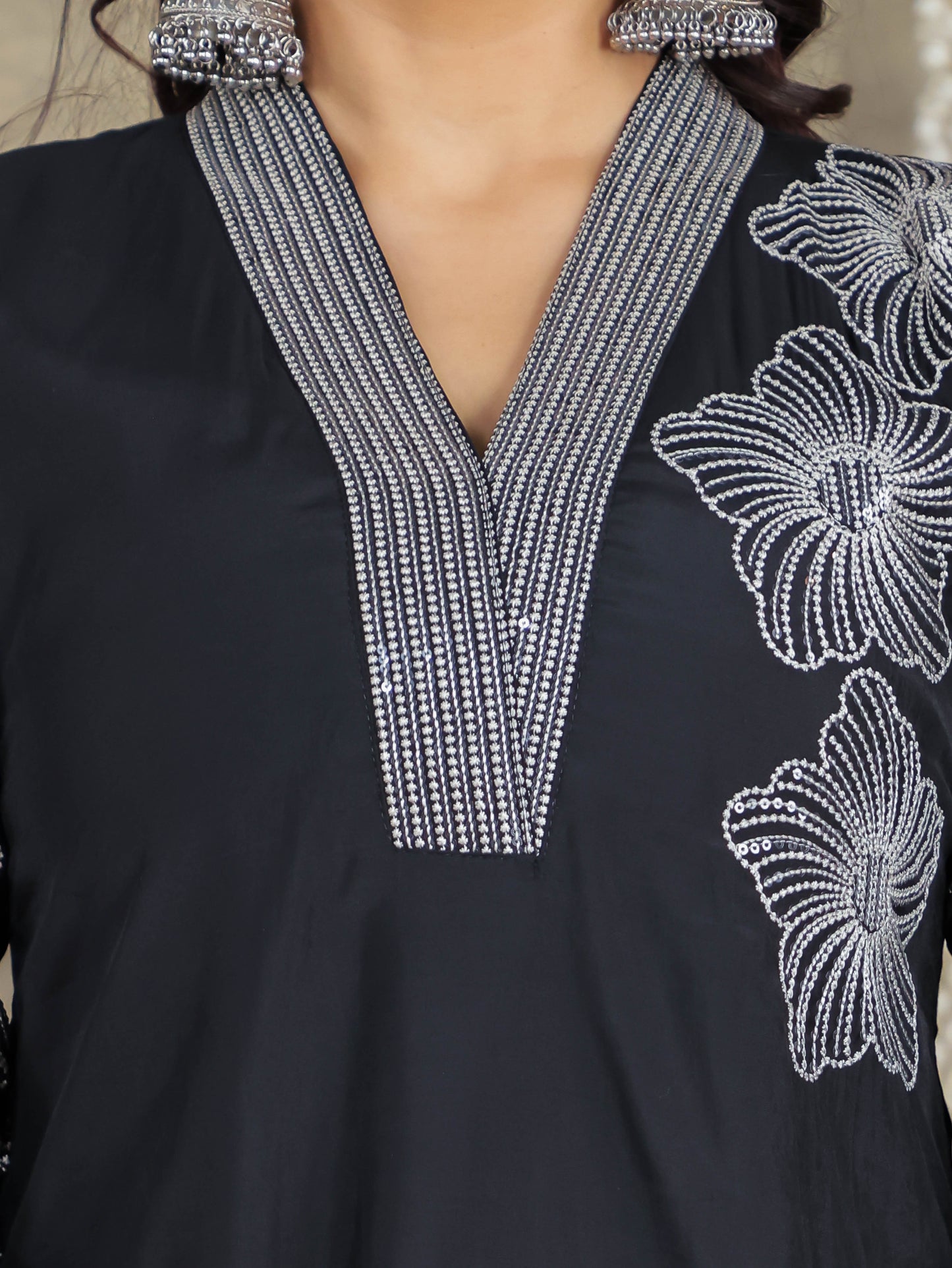 Embroidered Romen silk Solid Black Kurta