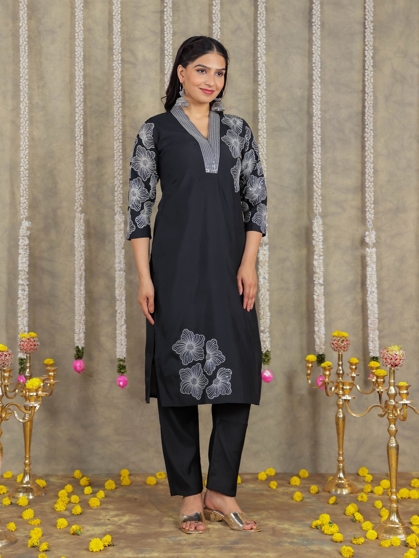 Embroidered Romen silk Solid Black Kurta