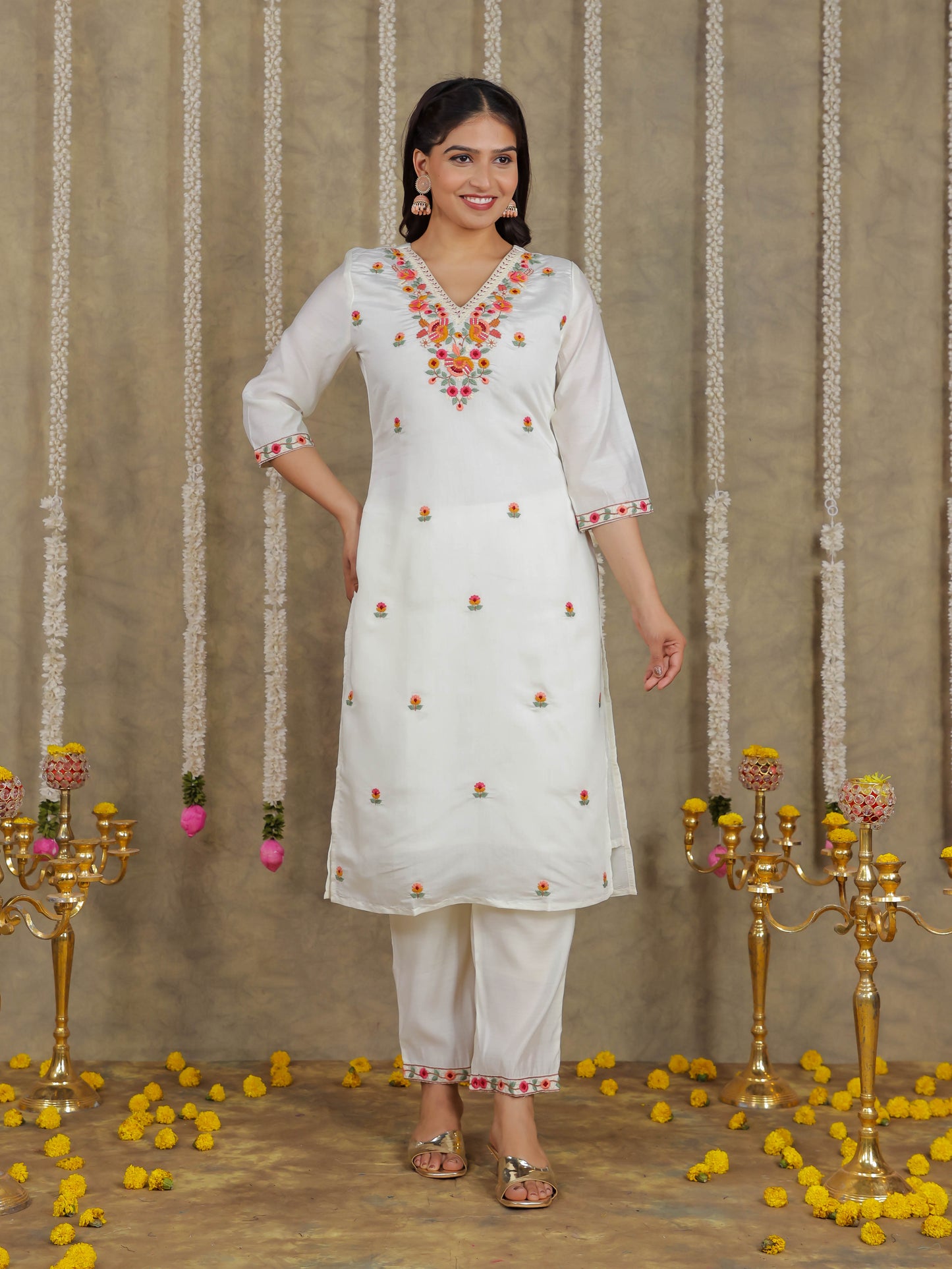 Embroidered Romen silk Solid Off White Kurta