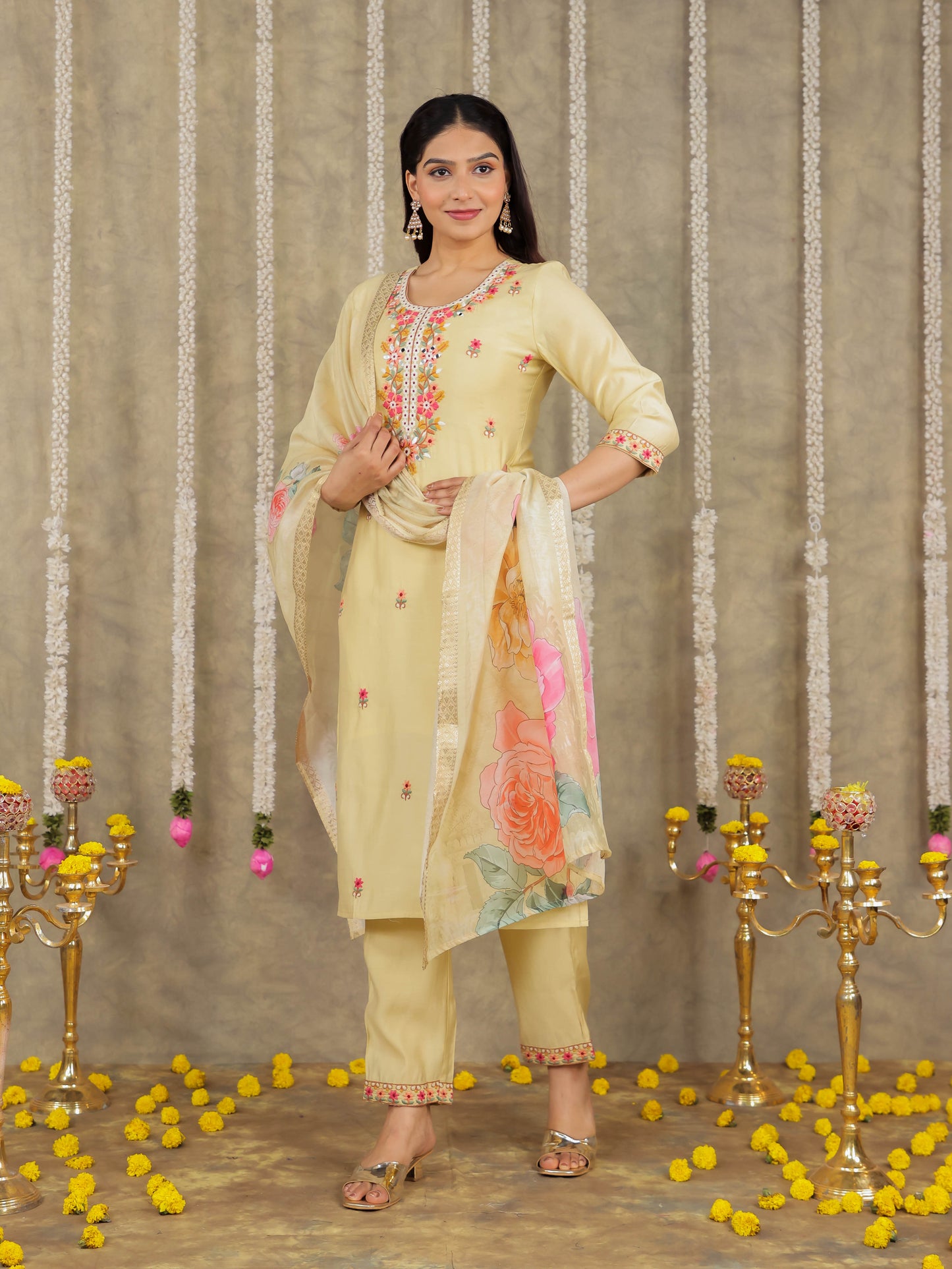Embroidered Romen silk Solid Yellow Kurta