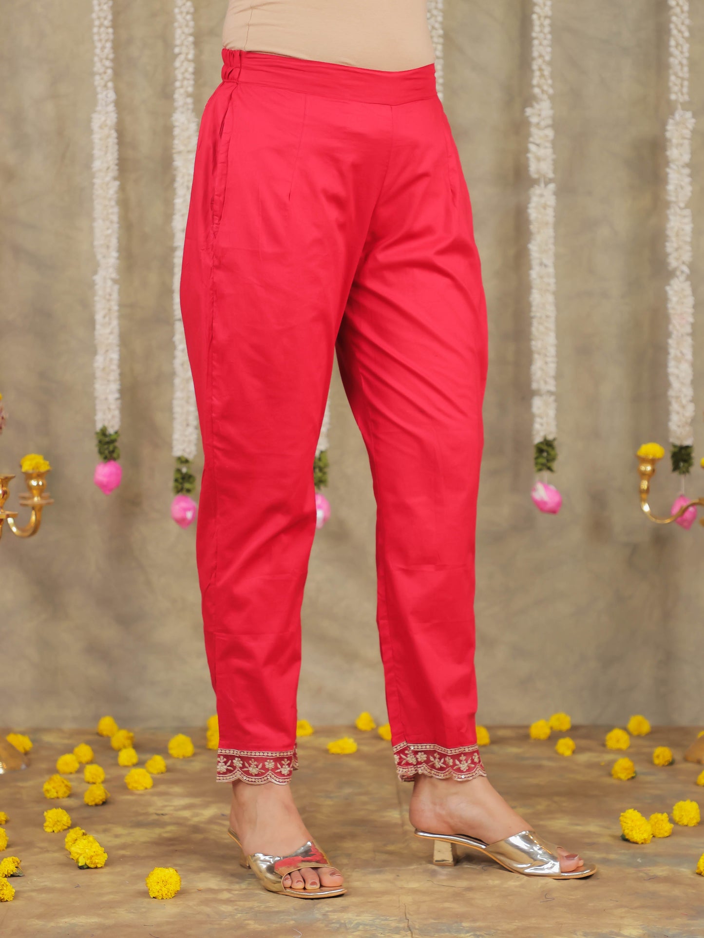 Embroidered Romen silk Geometric Red Kurta