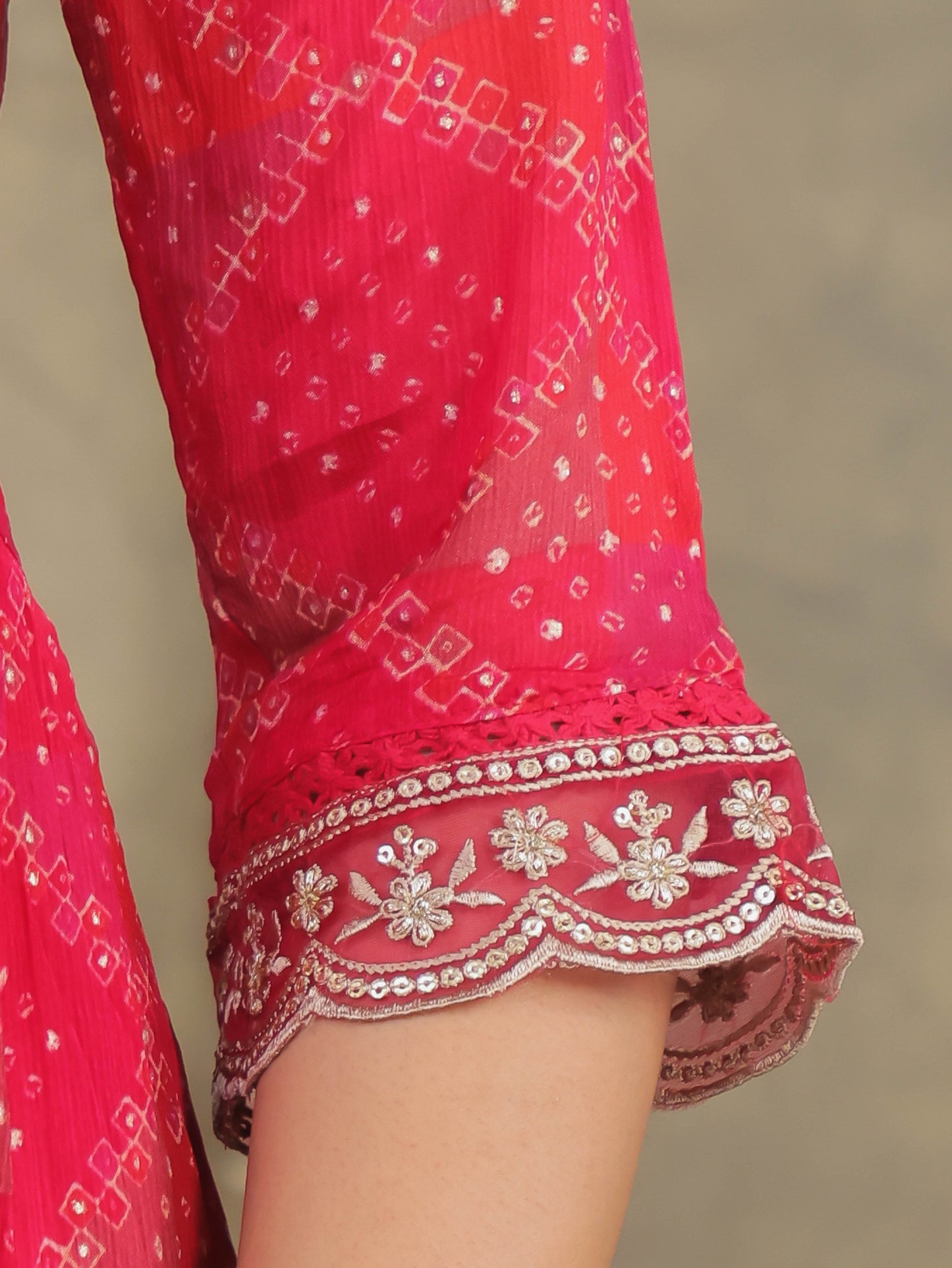 Embroidered Romen silk Geometric Red Kurta