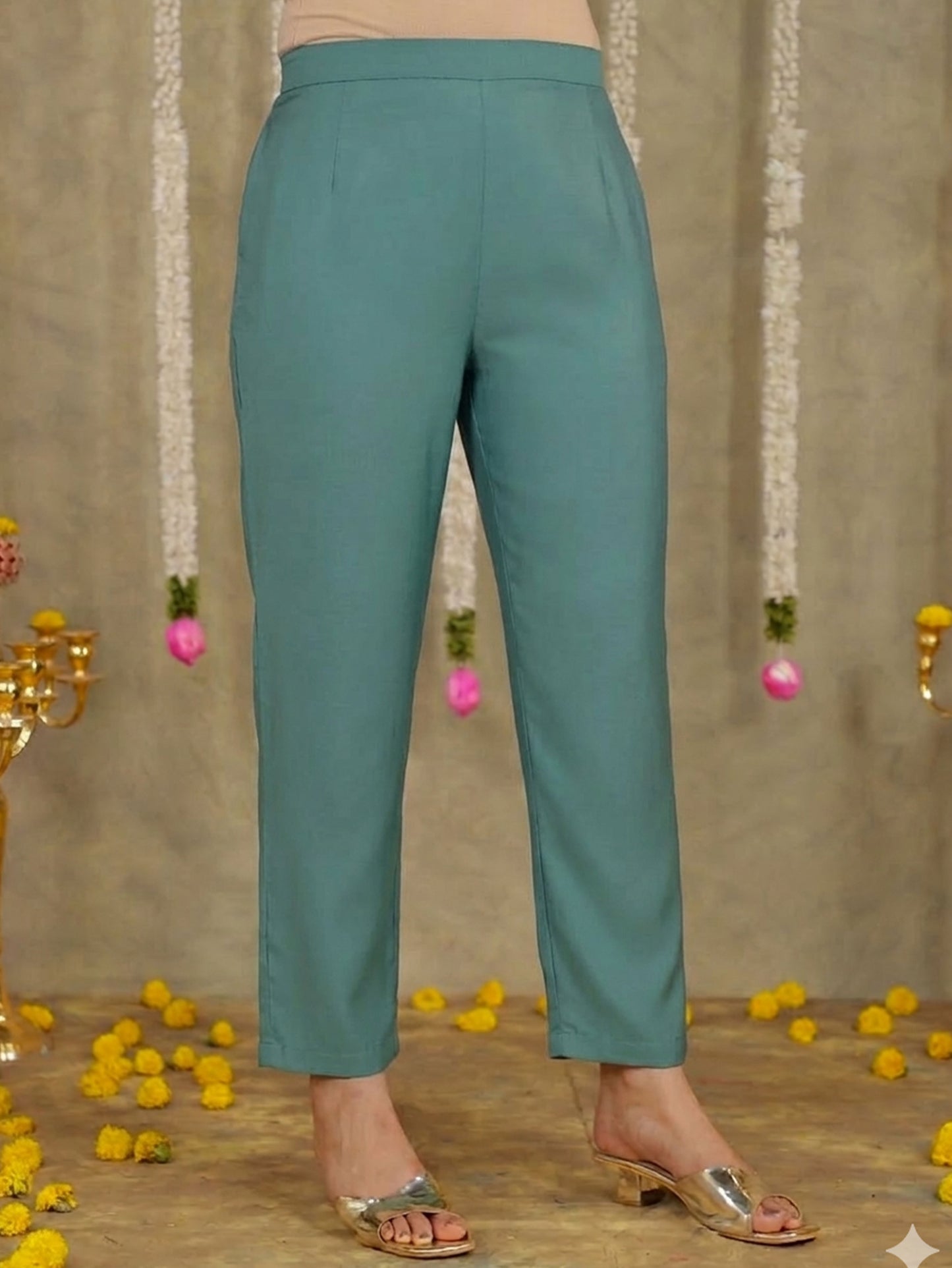 Embroidered Chanderi Solid Green Kurta
