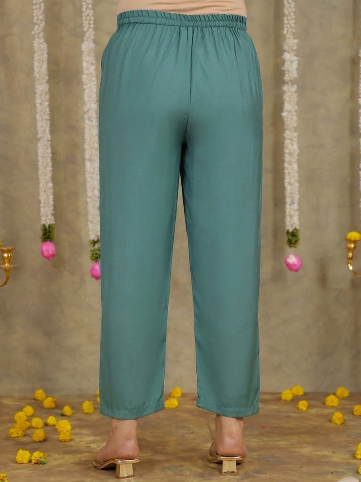 Embroidered Chanderi Solid Green Kurta