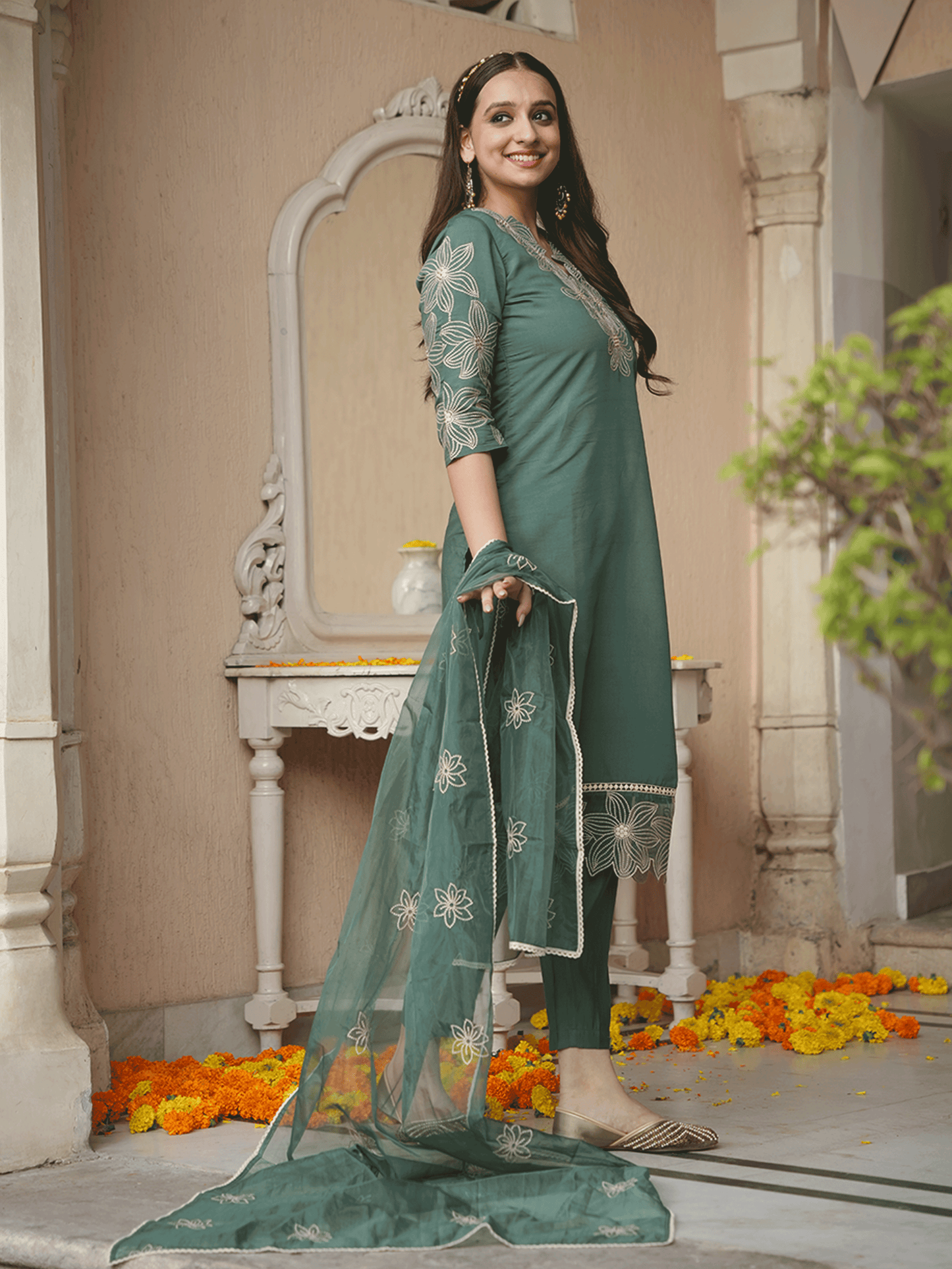 Embroidered Organza Solid Green Dupatta