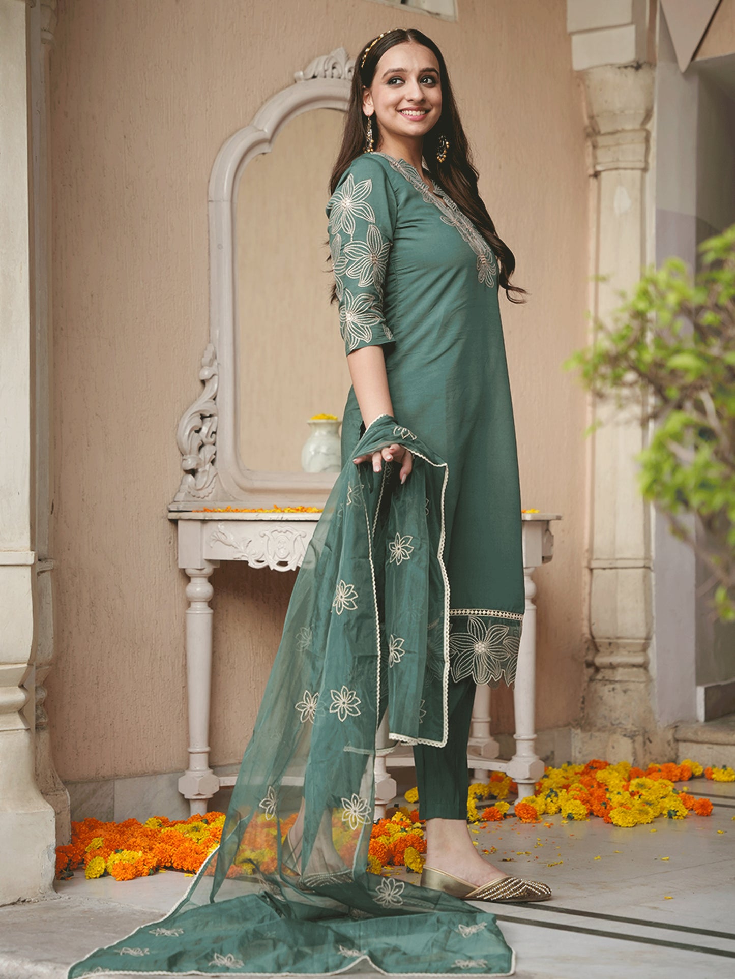 Embroidered Organza Solid Green Dupatta