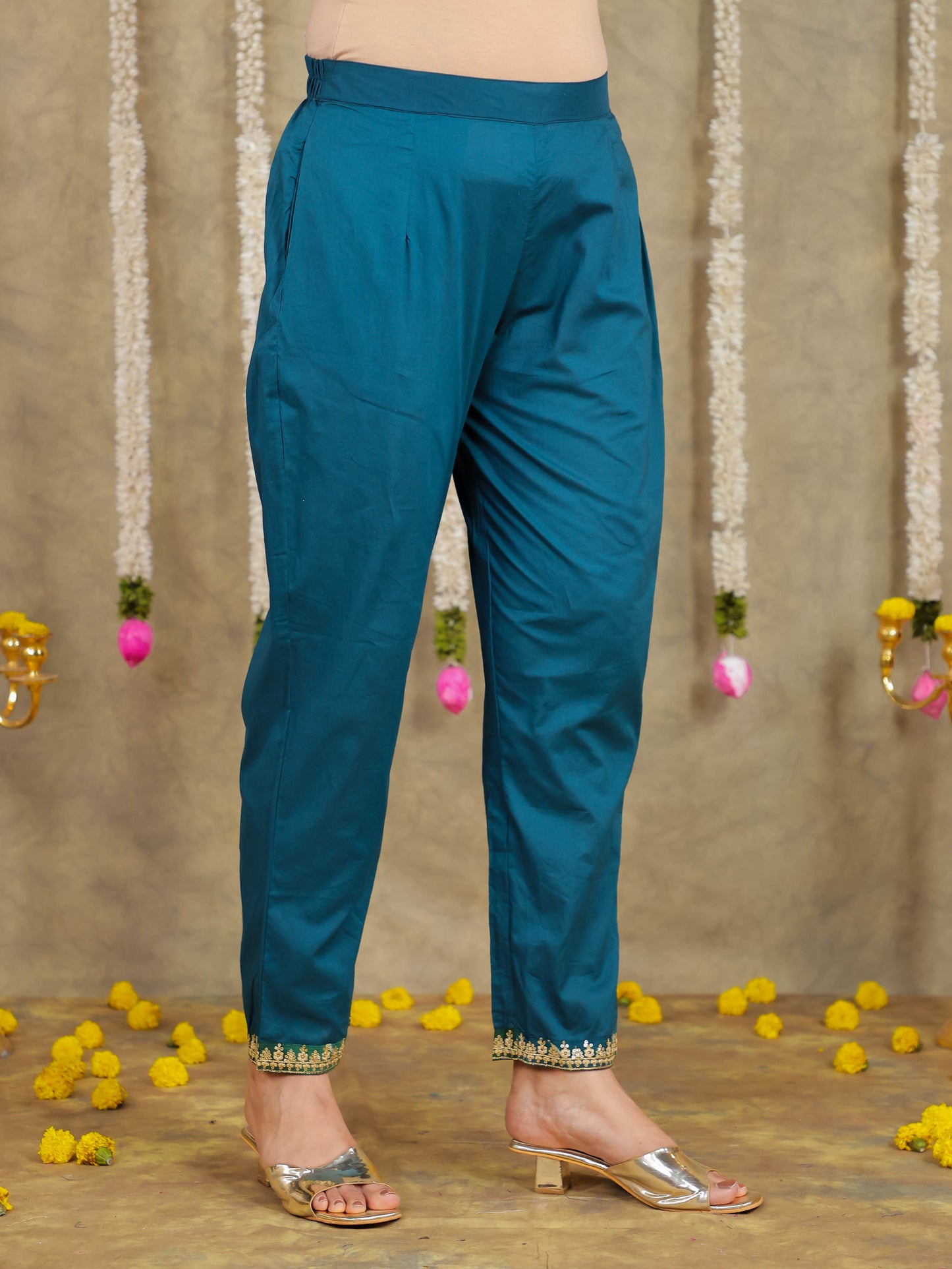 Embroidered Romen silk Leheriya Green Kurta