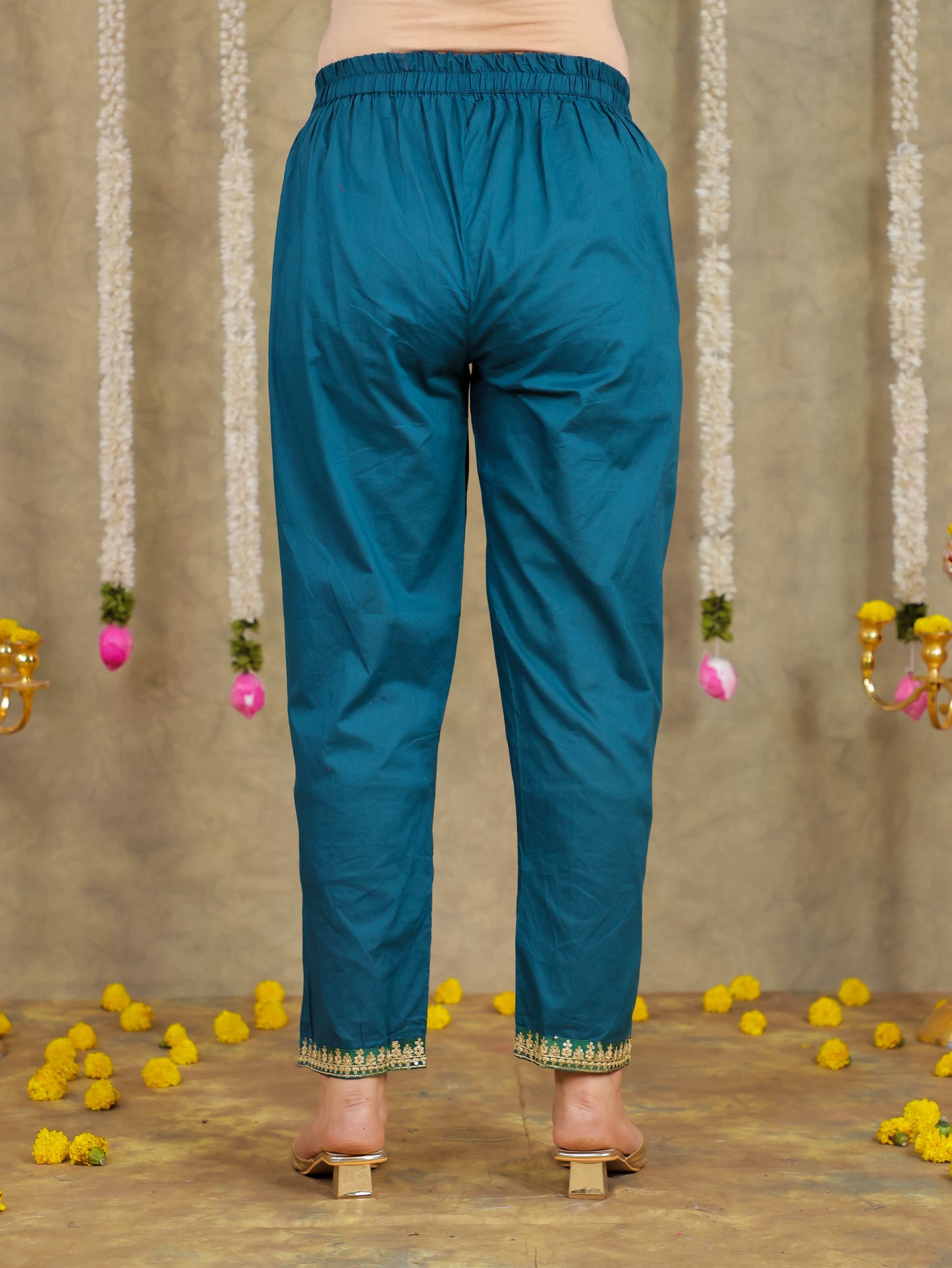 Embroidered Romen silk Leheriya Green Kurta