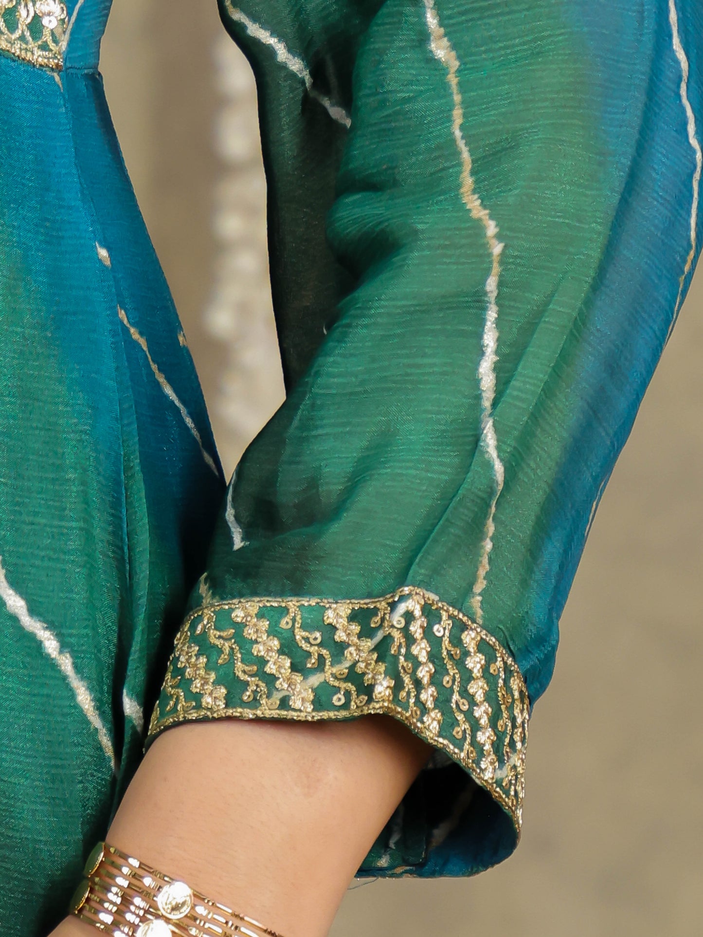 Embroidered Romen silk Leheriya Green Kurta