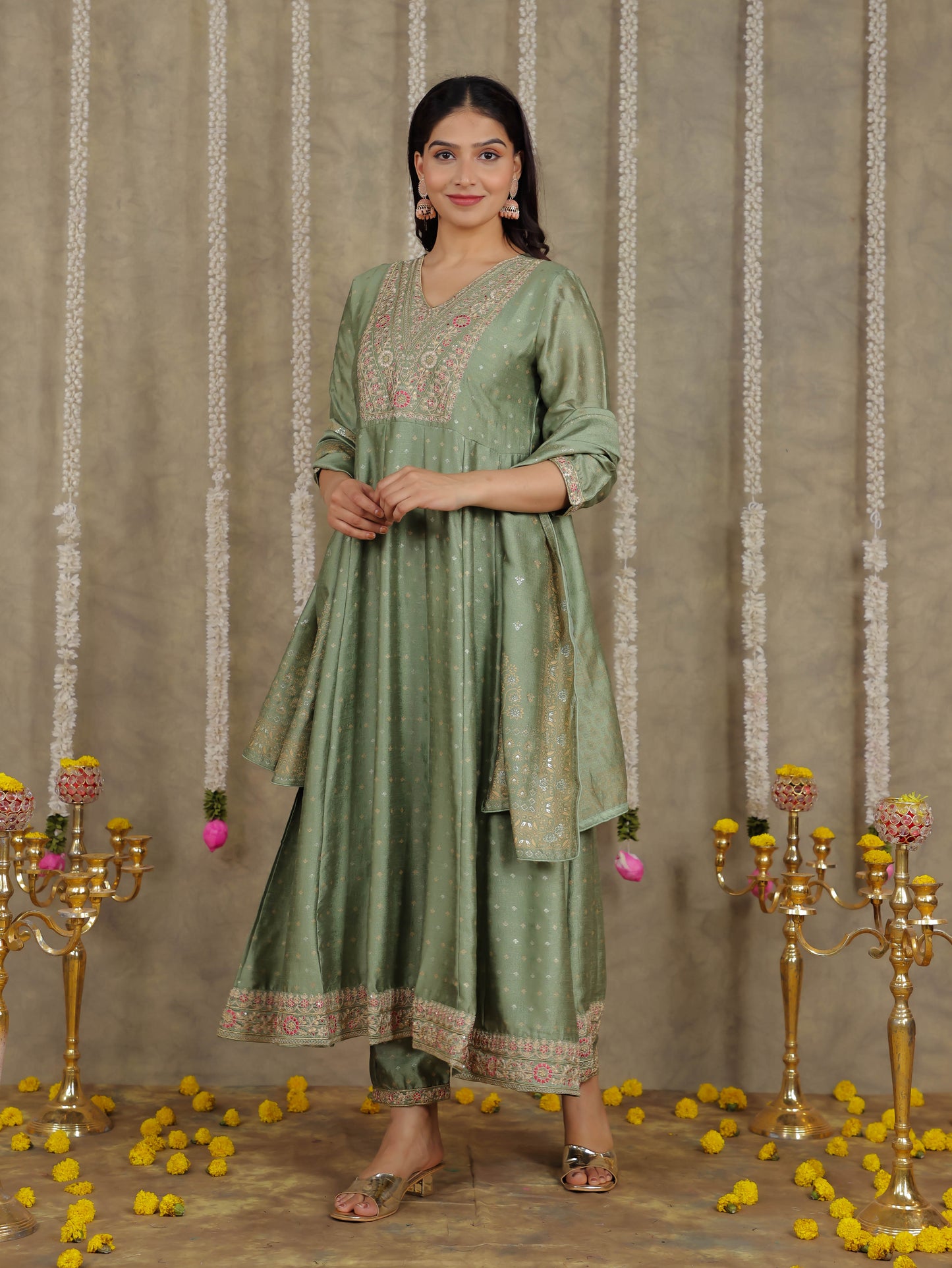 Embroidered Self Design Chanderi Solid Green Kurta