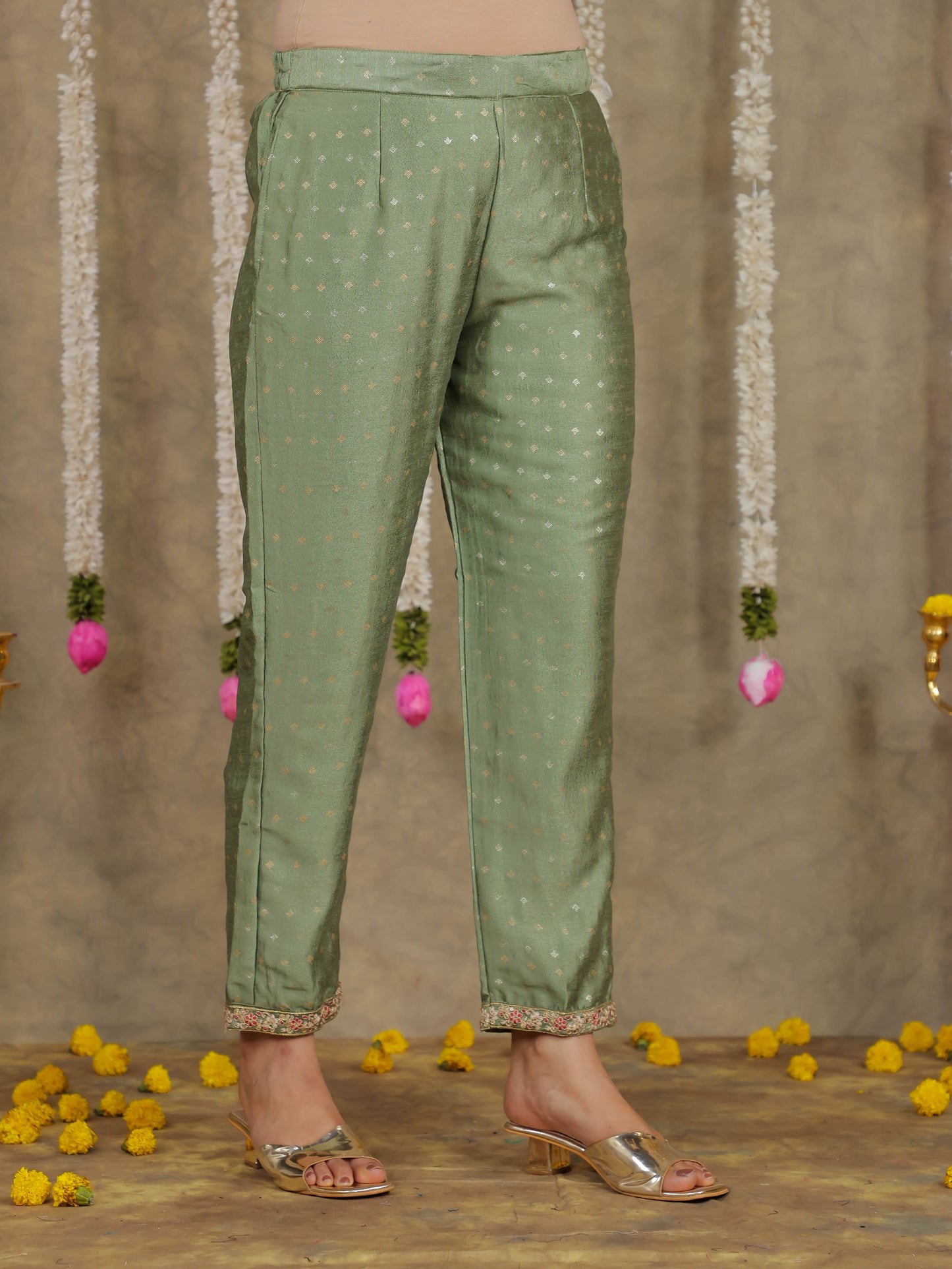 Embroidered Self Design Chanderi Solid Green Kurta