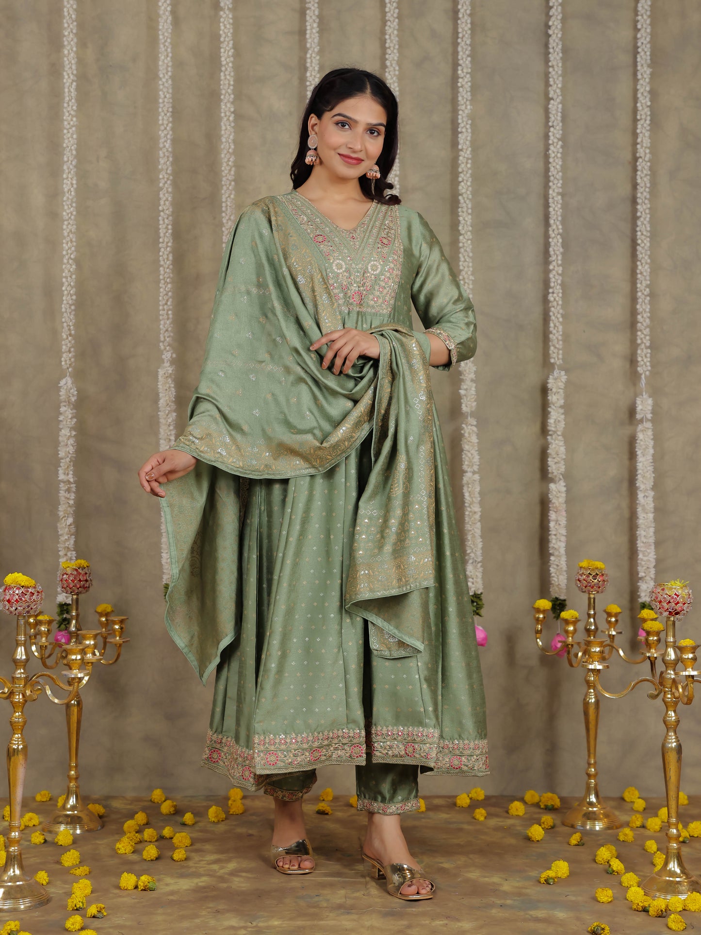 Embroidered Self Design Chanderi Solid Green Kurta