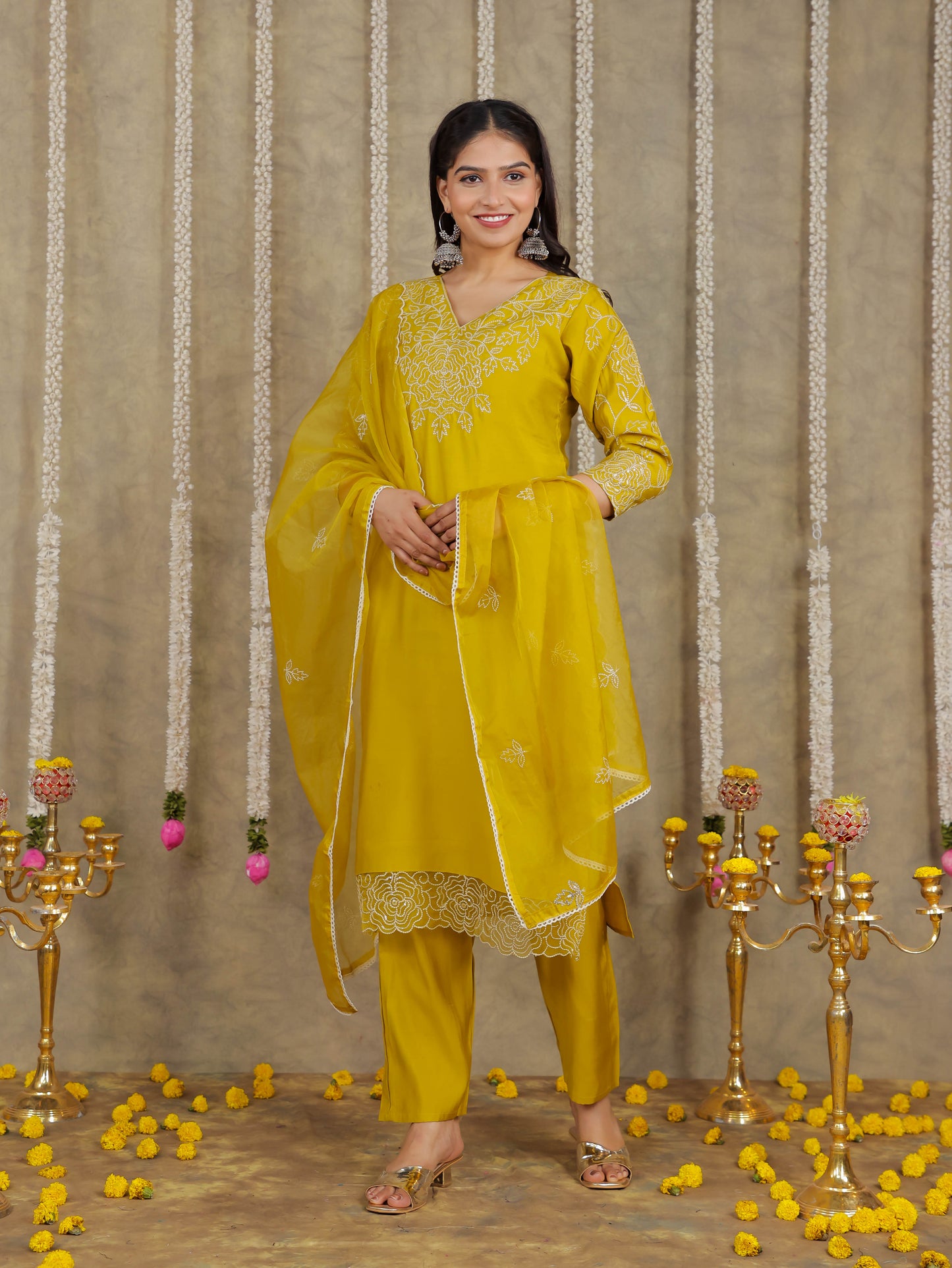Embroidered Romen silk Solid Yellow Kurta