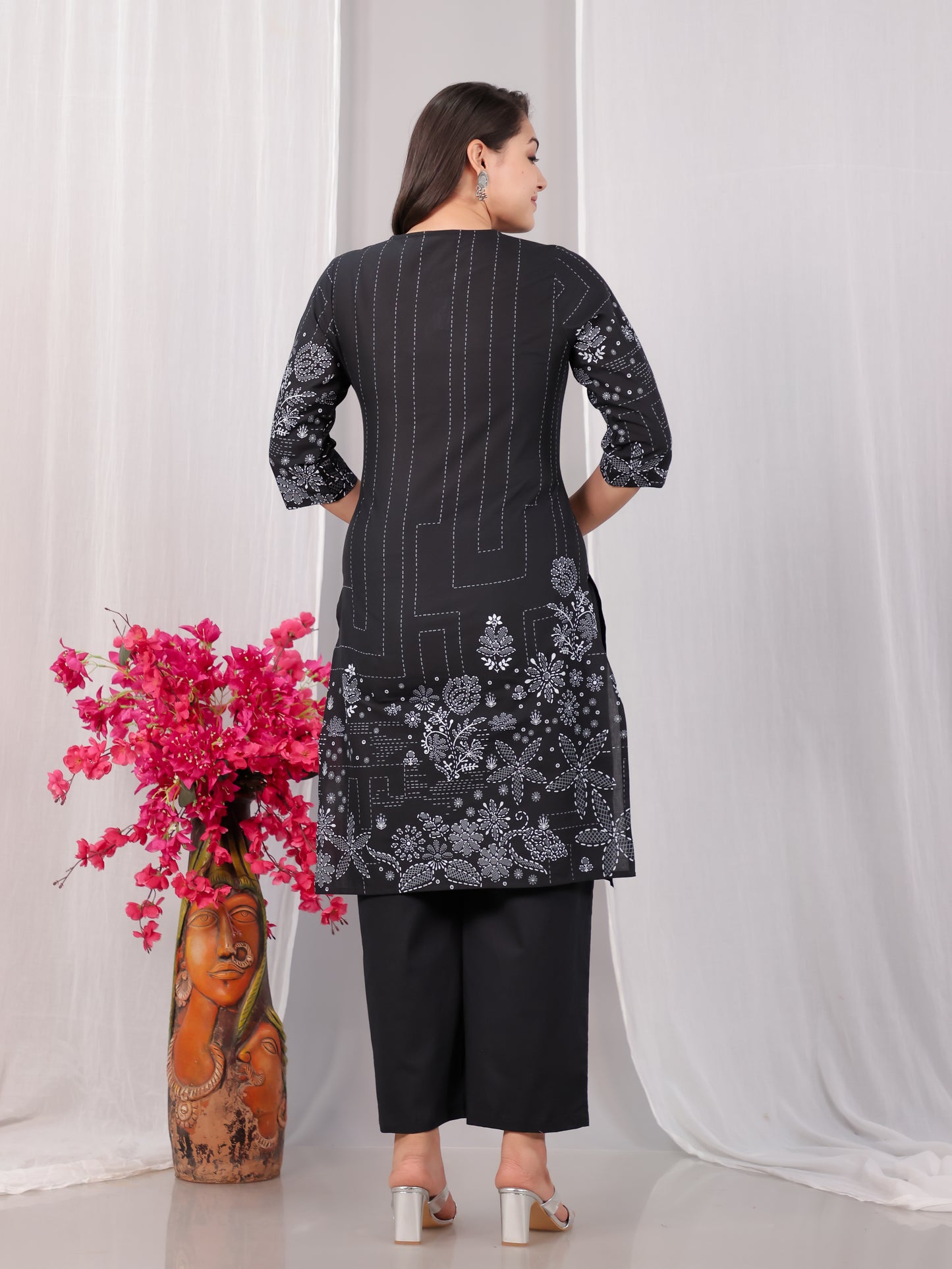 Embroidered Soft Cotton Placement Print Straight Black Kurta