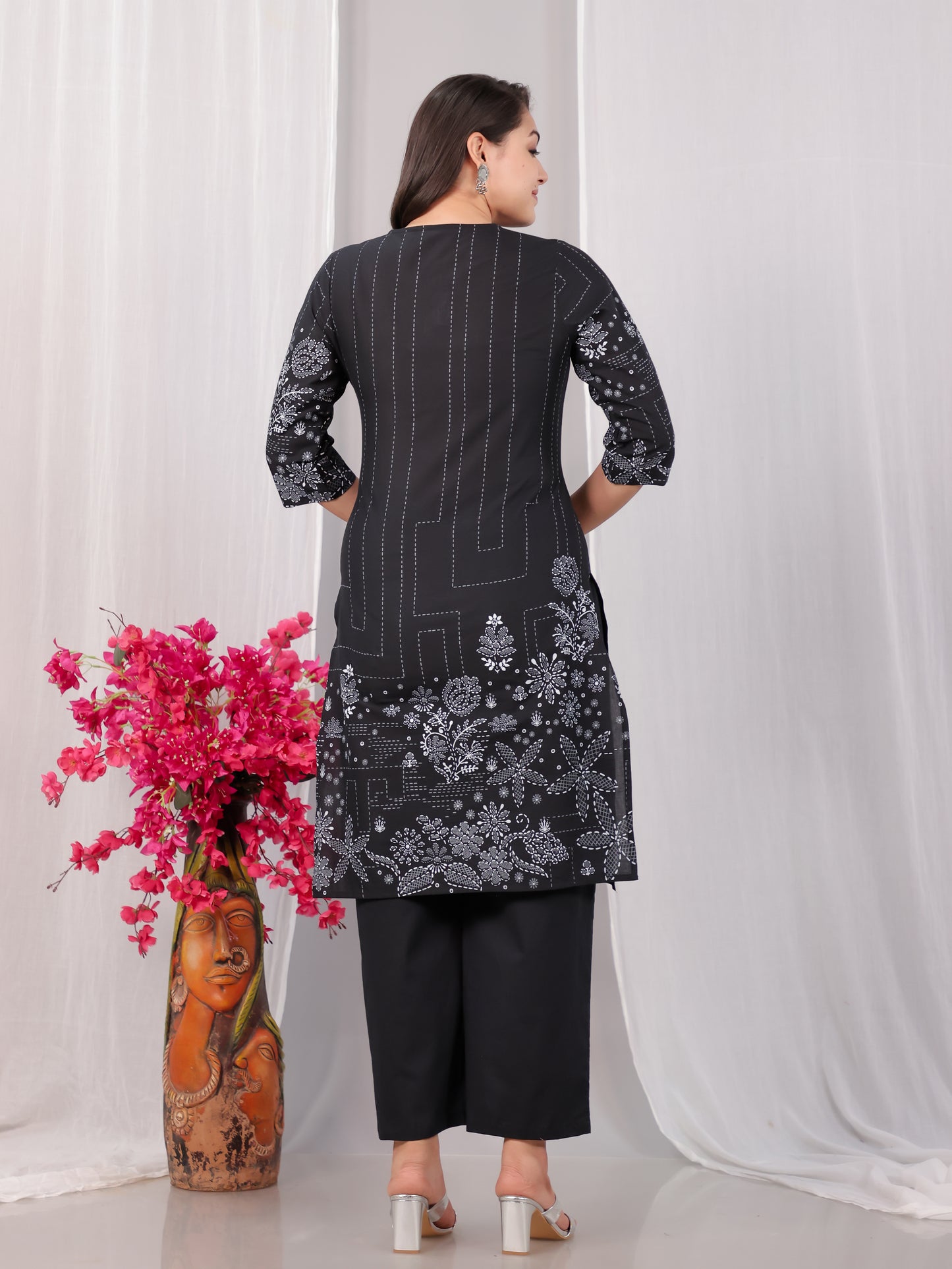 Embroidered Soft Cotton Placement Print Straight Black Kurta