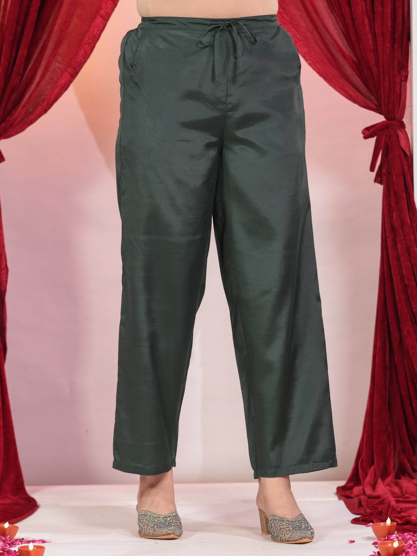 Embroidered Georgette Solid Straight Green Kurta
