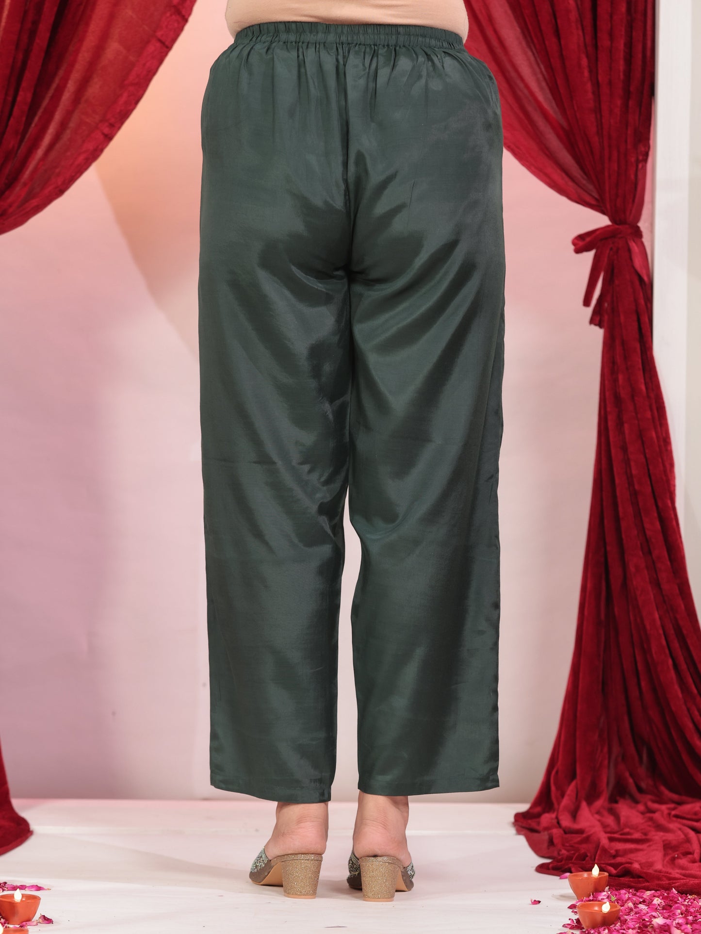 Embroidered Georgette Solid Straight Green Kurta