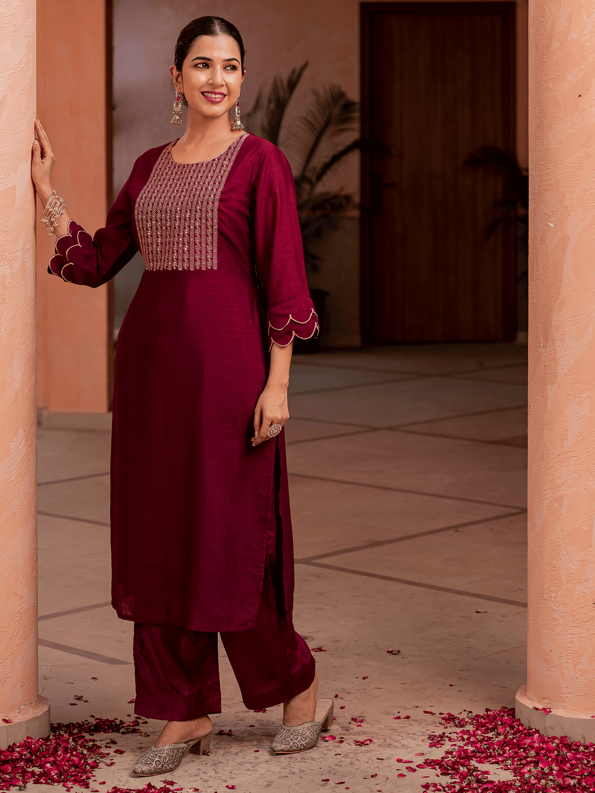 Embroidered Blended Silk Solid Straight Purple Kurta