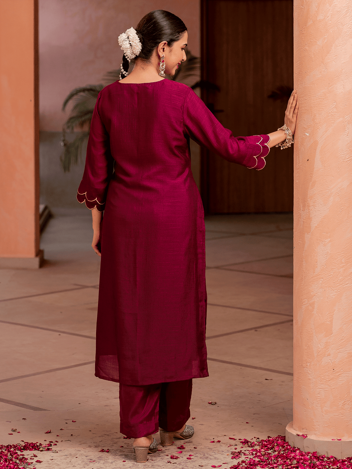 Embroidered Blended Silk Solid Straight Purple Kurta