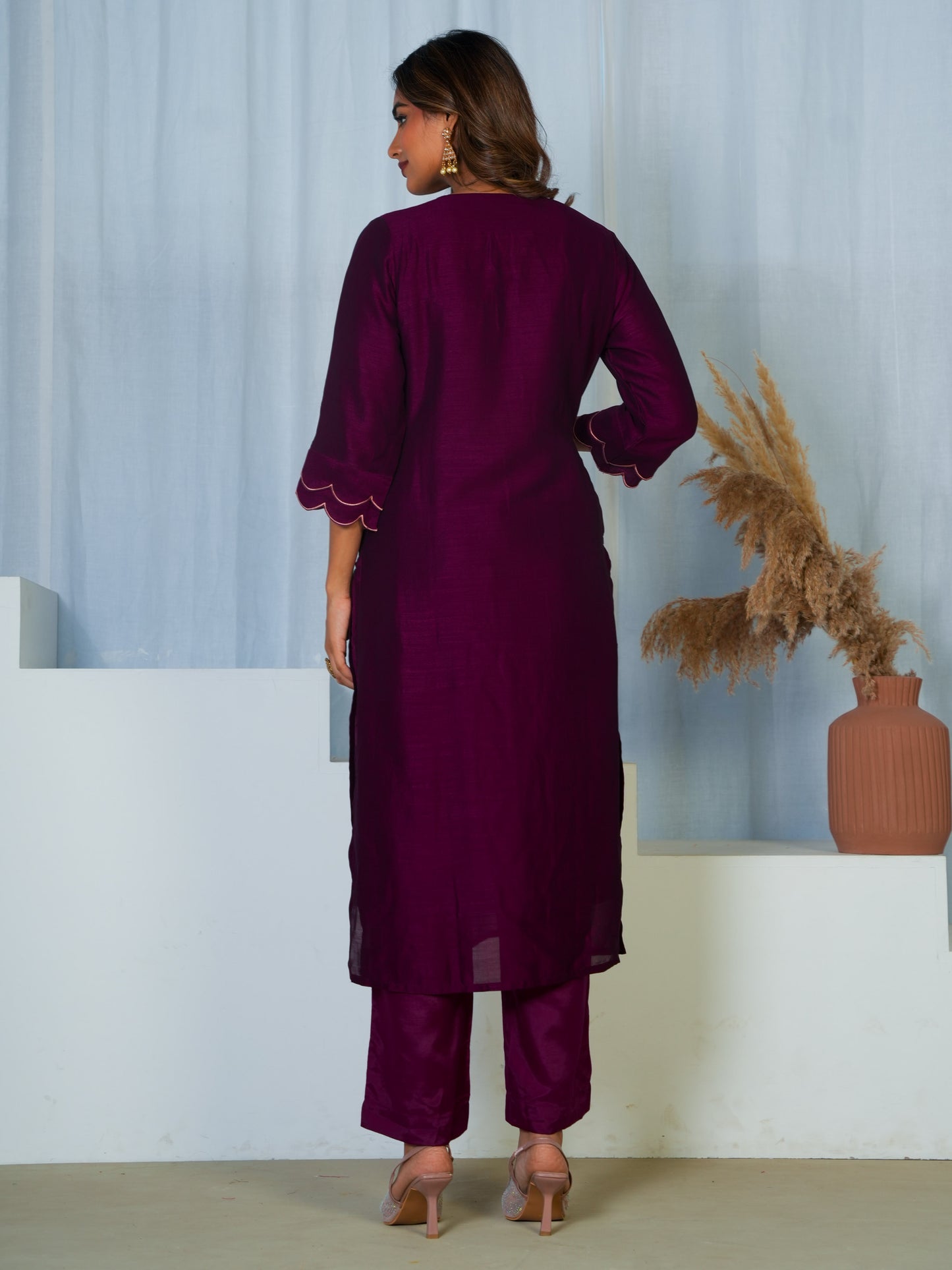 Embroidered Blended Silk Solid Straight Purple Kurta
