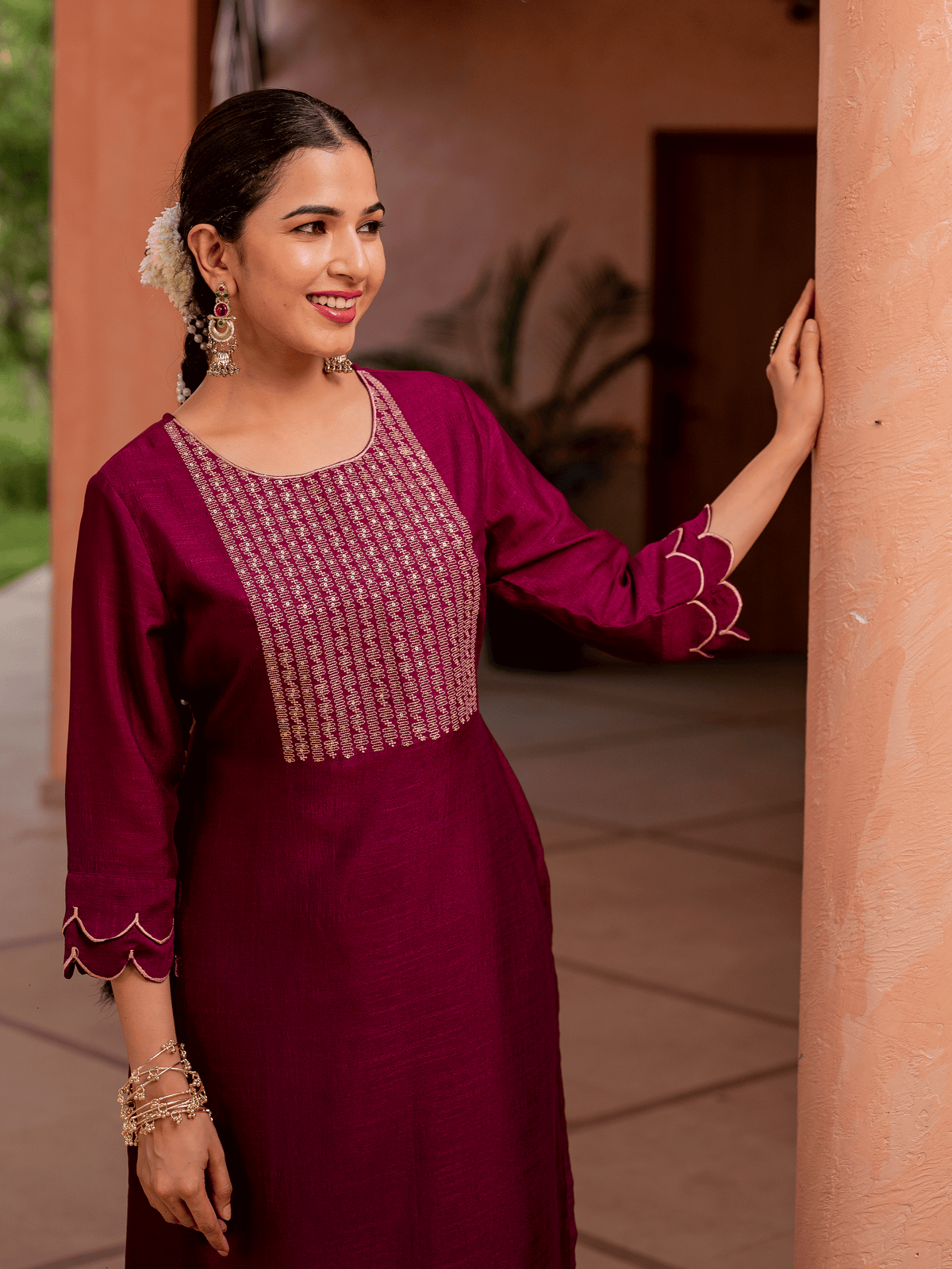 Embroidered Blended Silk Solid Straight Purple Kurta