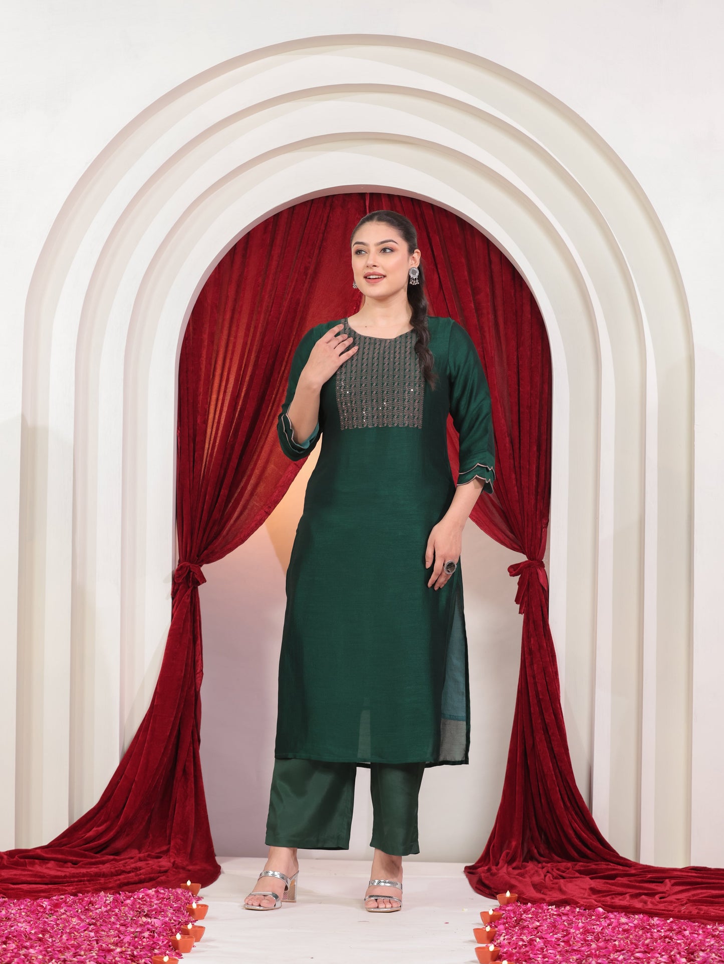Embroidered Poly Silk Solid Straight Green Kurta
