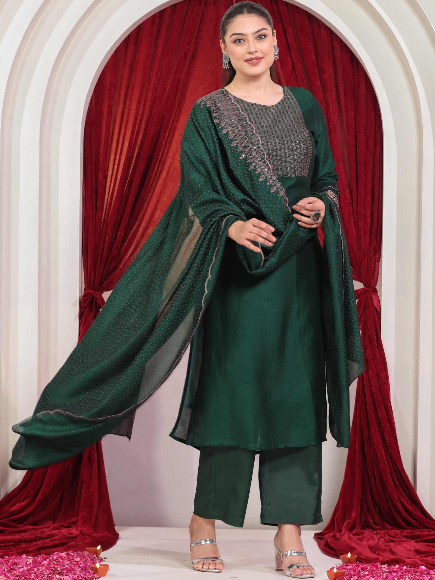 Embroidered Poly Silk Solid Straight Green Kurta