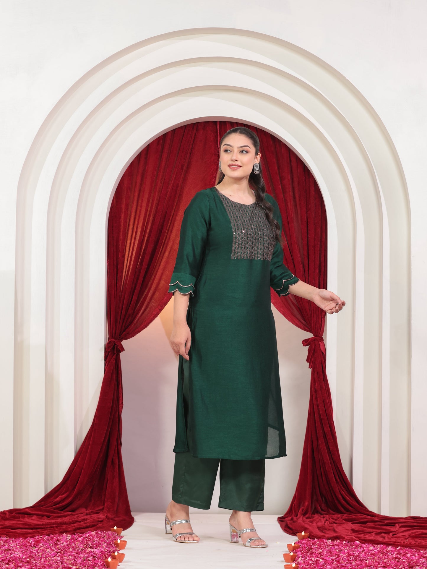 Embroidered Poly Silk Solid Straight Green Kurta