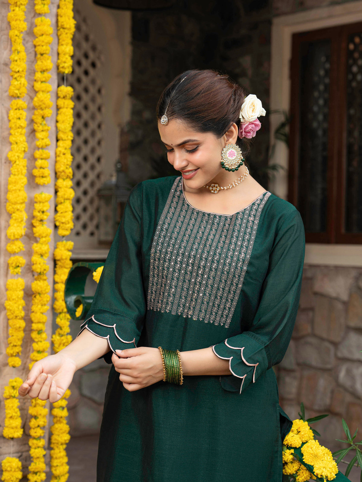 Embroidered Blended Silk Solid Straight Green Kurta